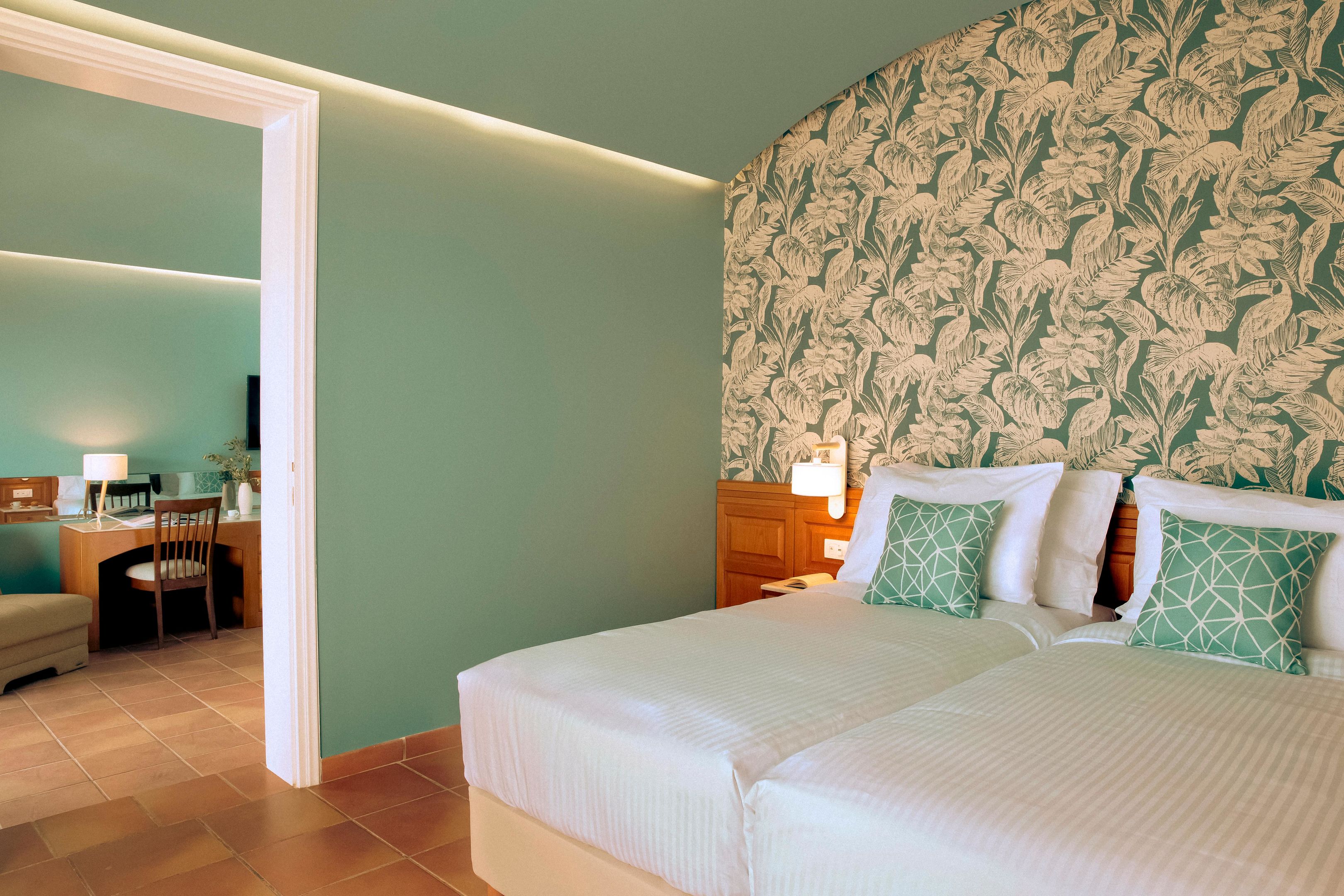 ERETRIA HOTEL - SPA RESORT