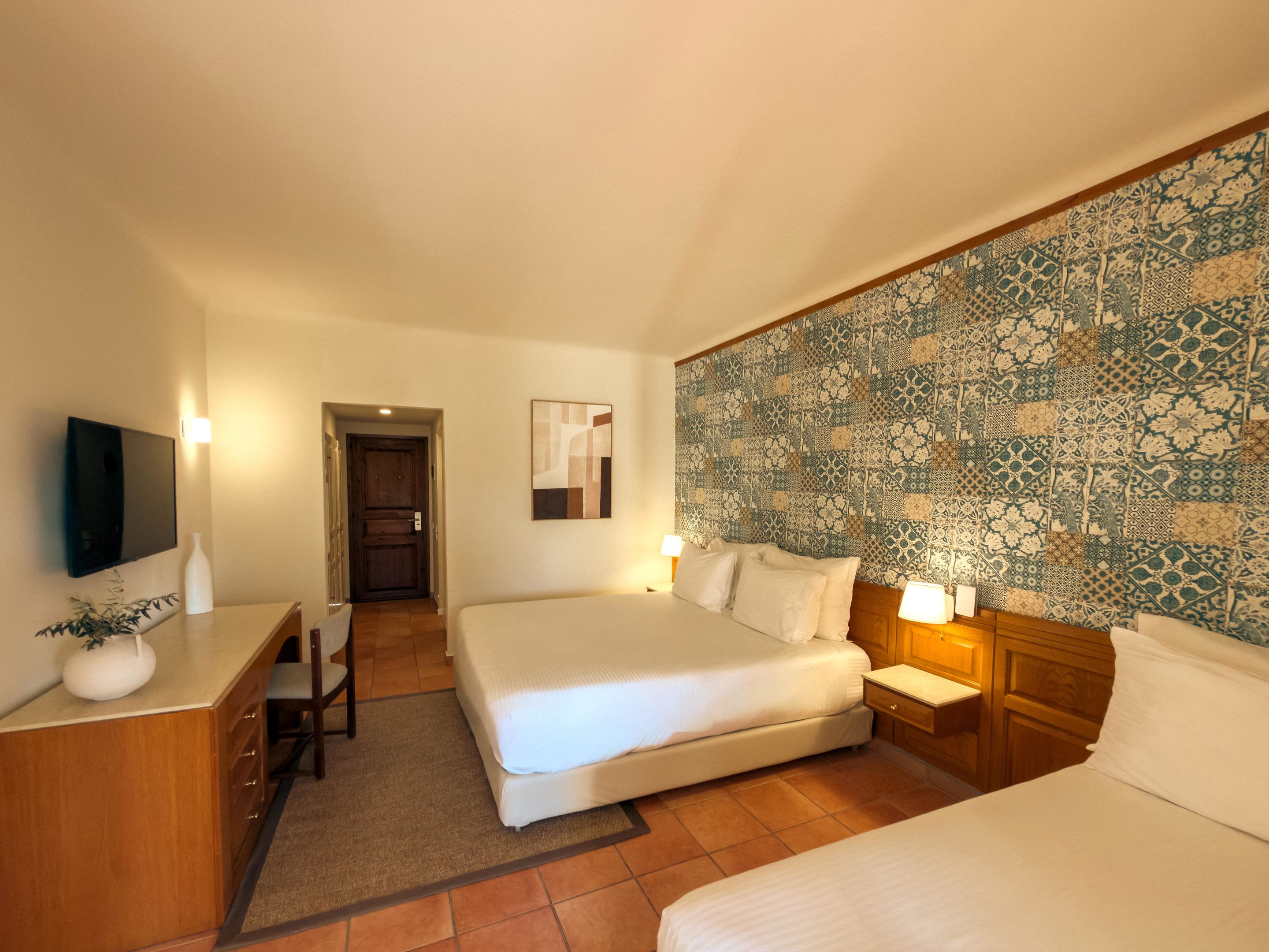 ERETRIA HOTEL - SPA RESORT