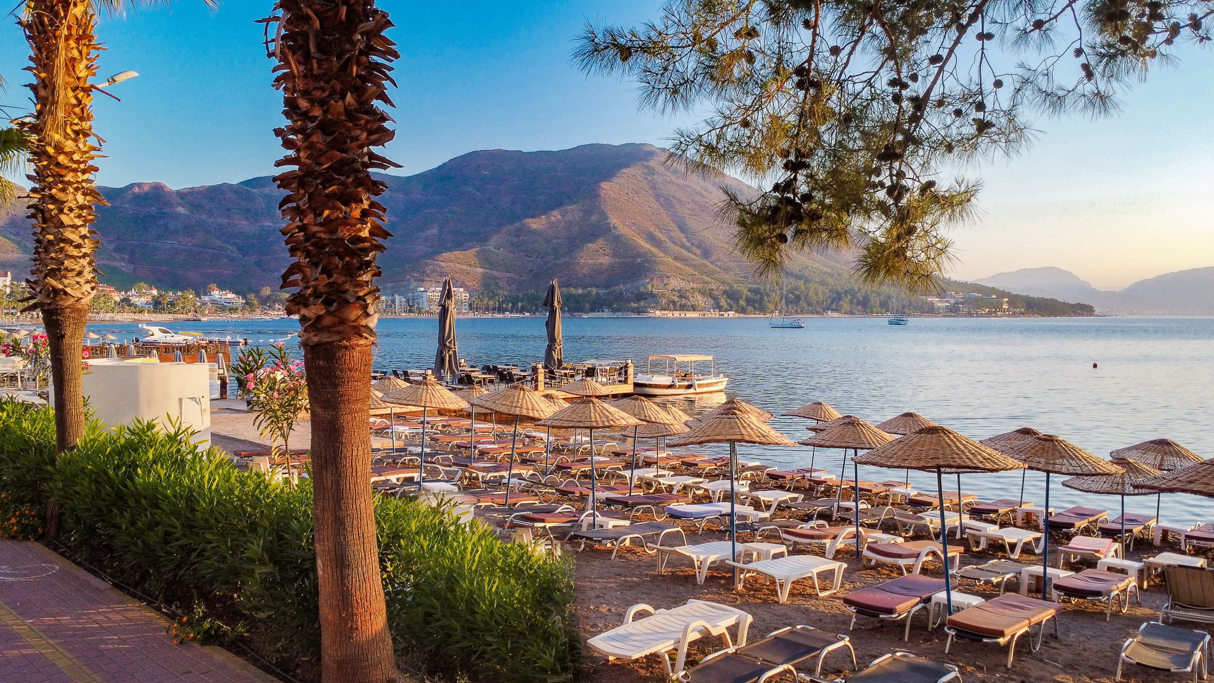 MARBAS SELECT BEACH 14+