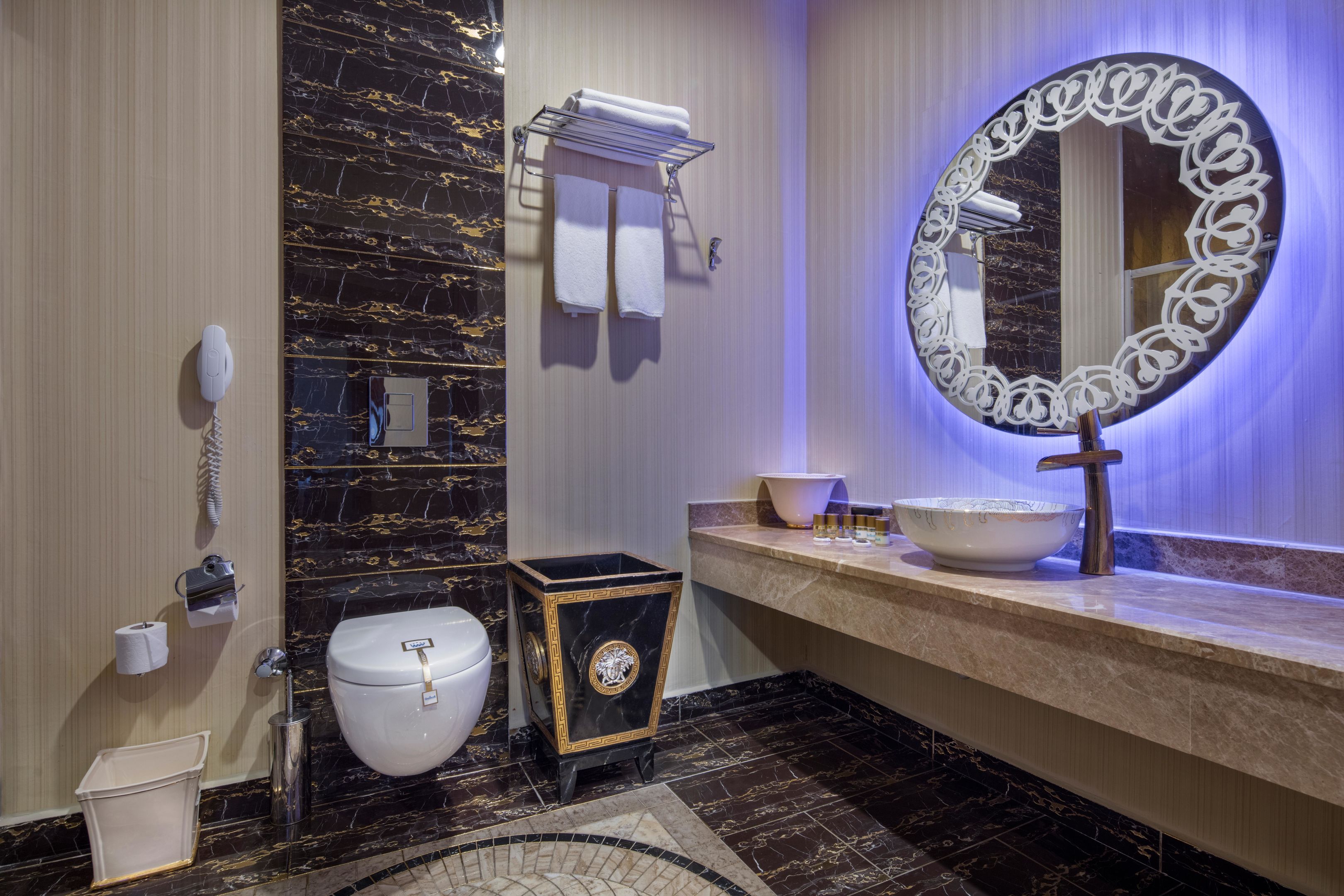 GRANADA LUXURY OKURCALAR