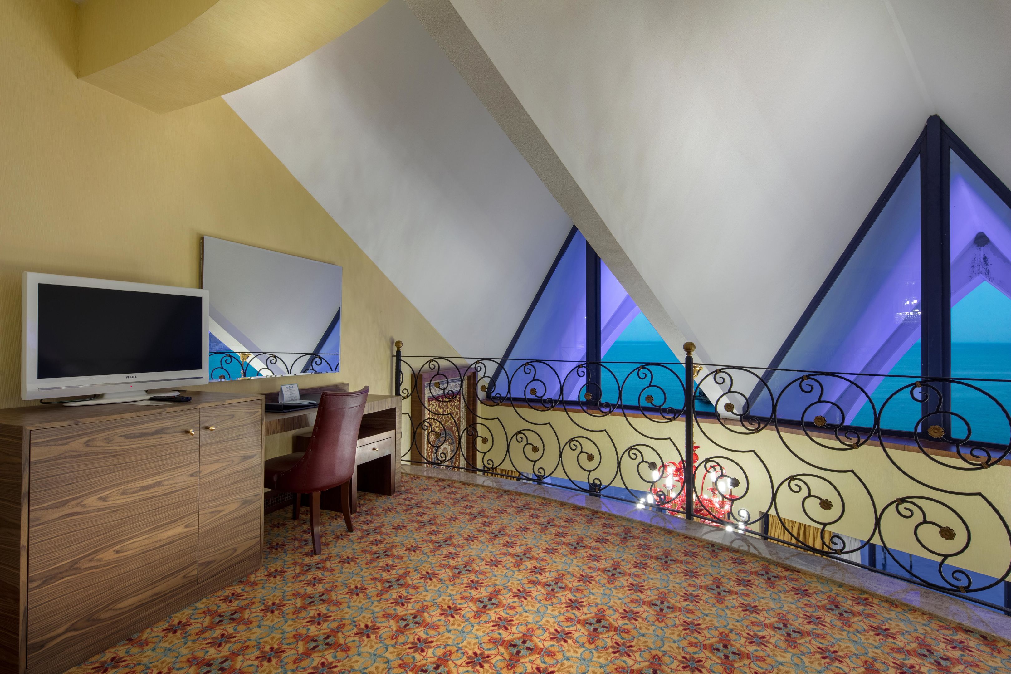 GRANADA LUXURY OKURCALAR