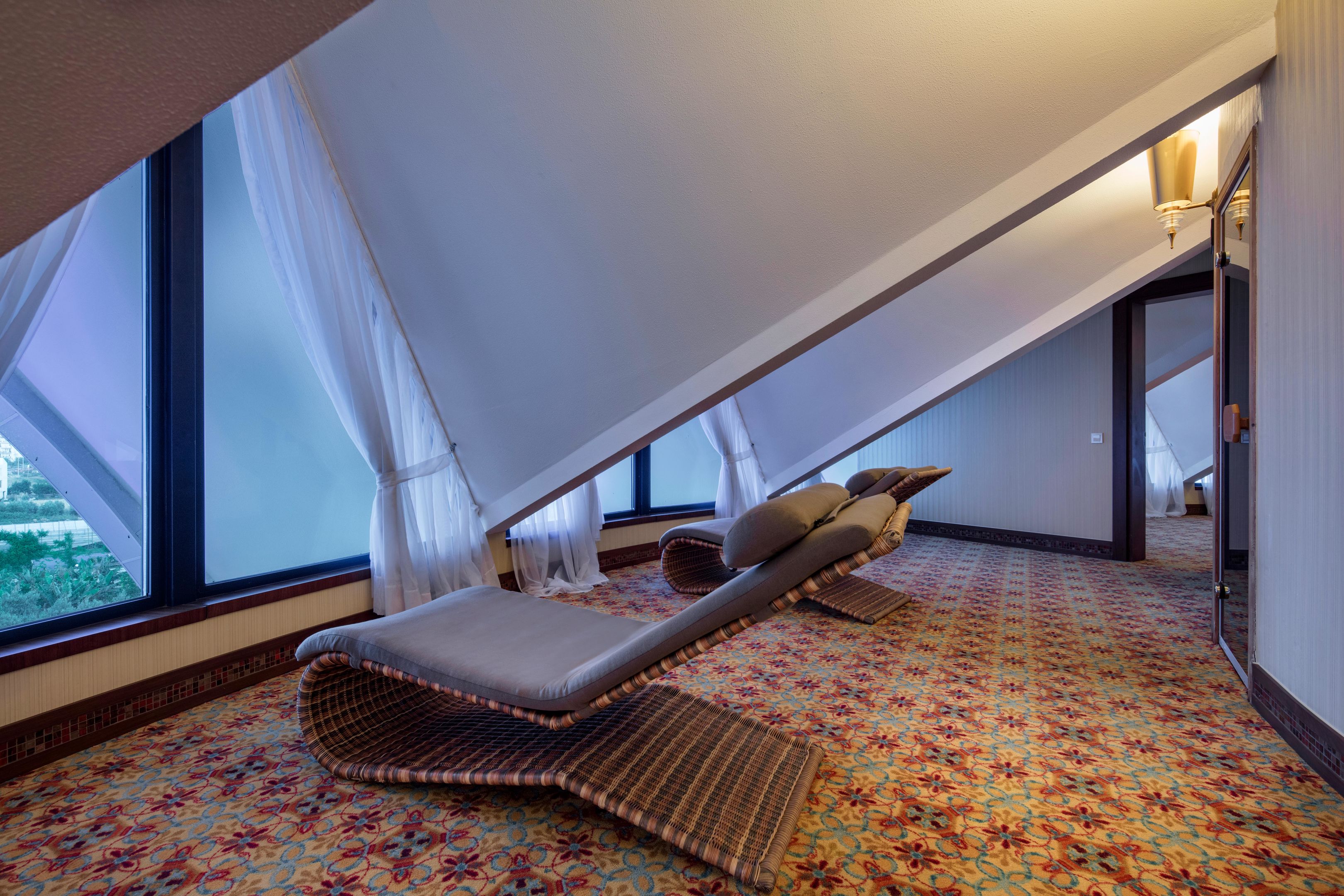 GRANADA LUXURY OKURCALAR
