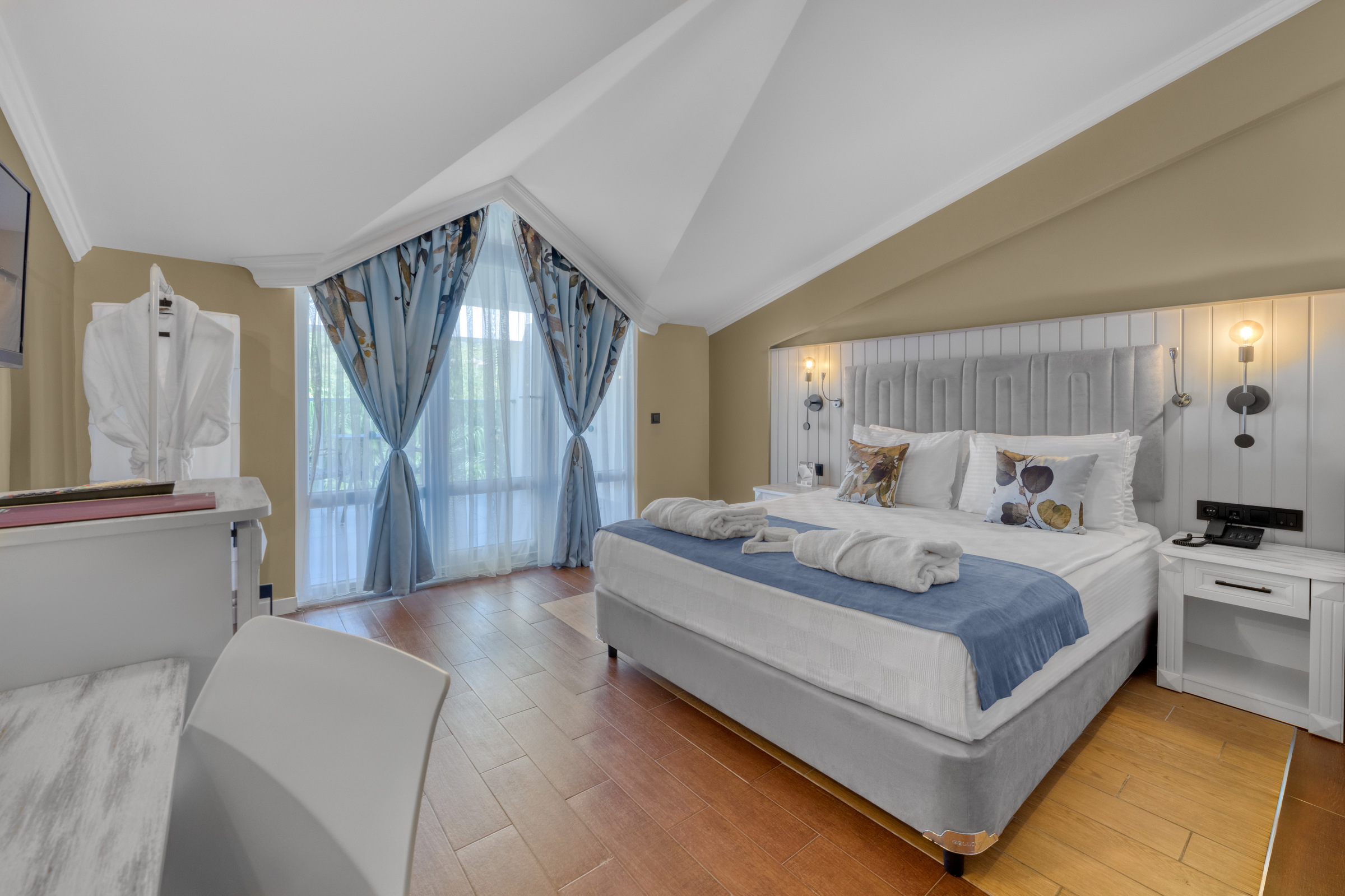 SEVEN SEAS PALMERAS BAY