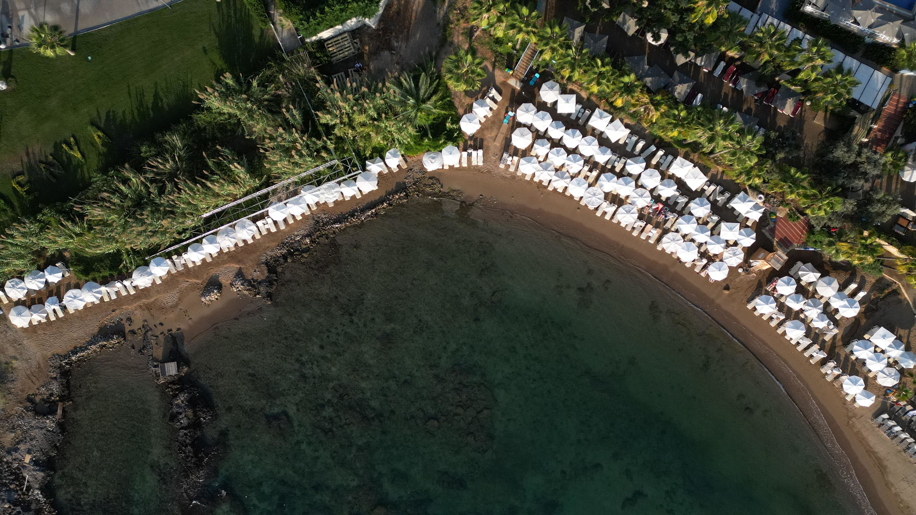 EOS BEACH RESORT (ex.Crystal Land of Paradise)