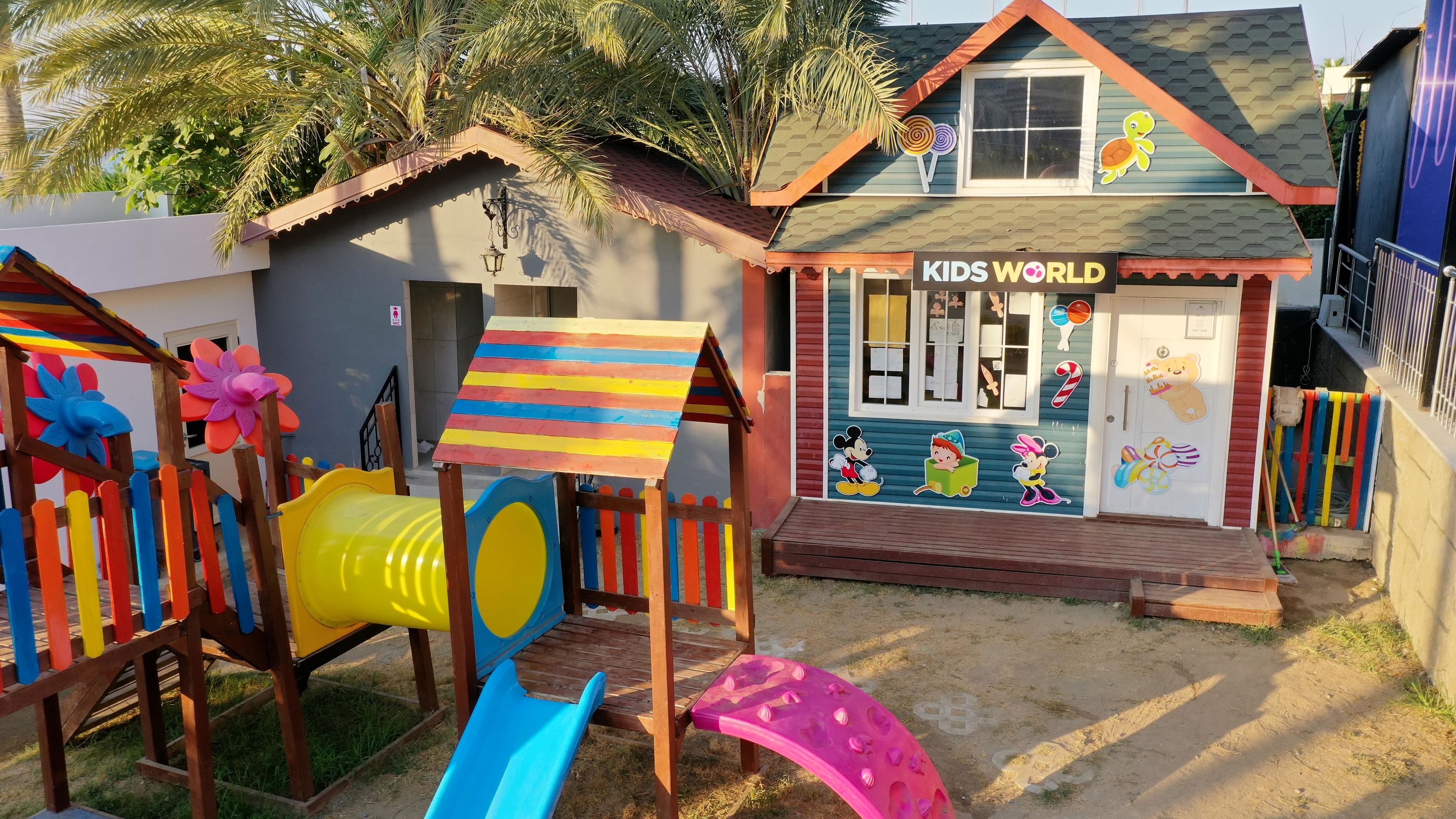 EOS BEACH RESORT (ex.Crystal Land of Paradise)