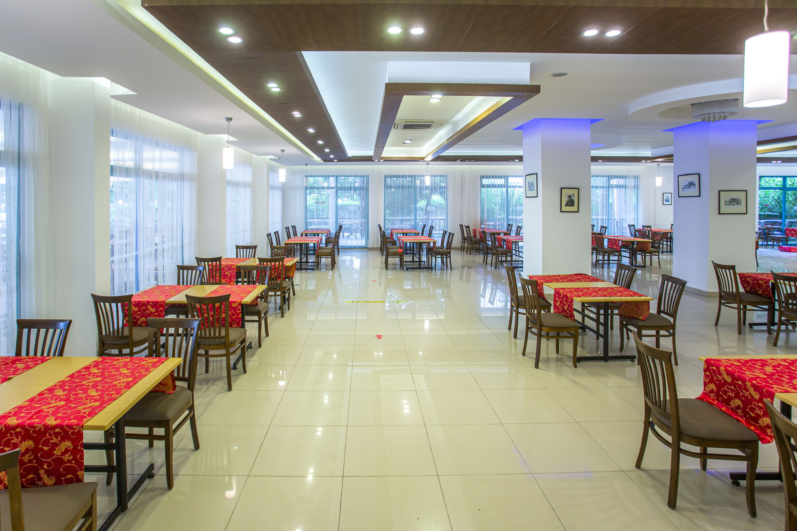 CLUB HOTEL MIRABELL