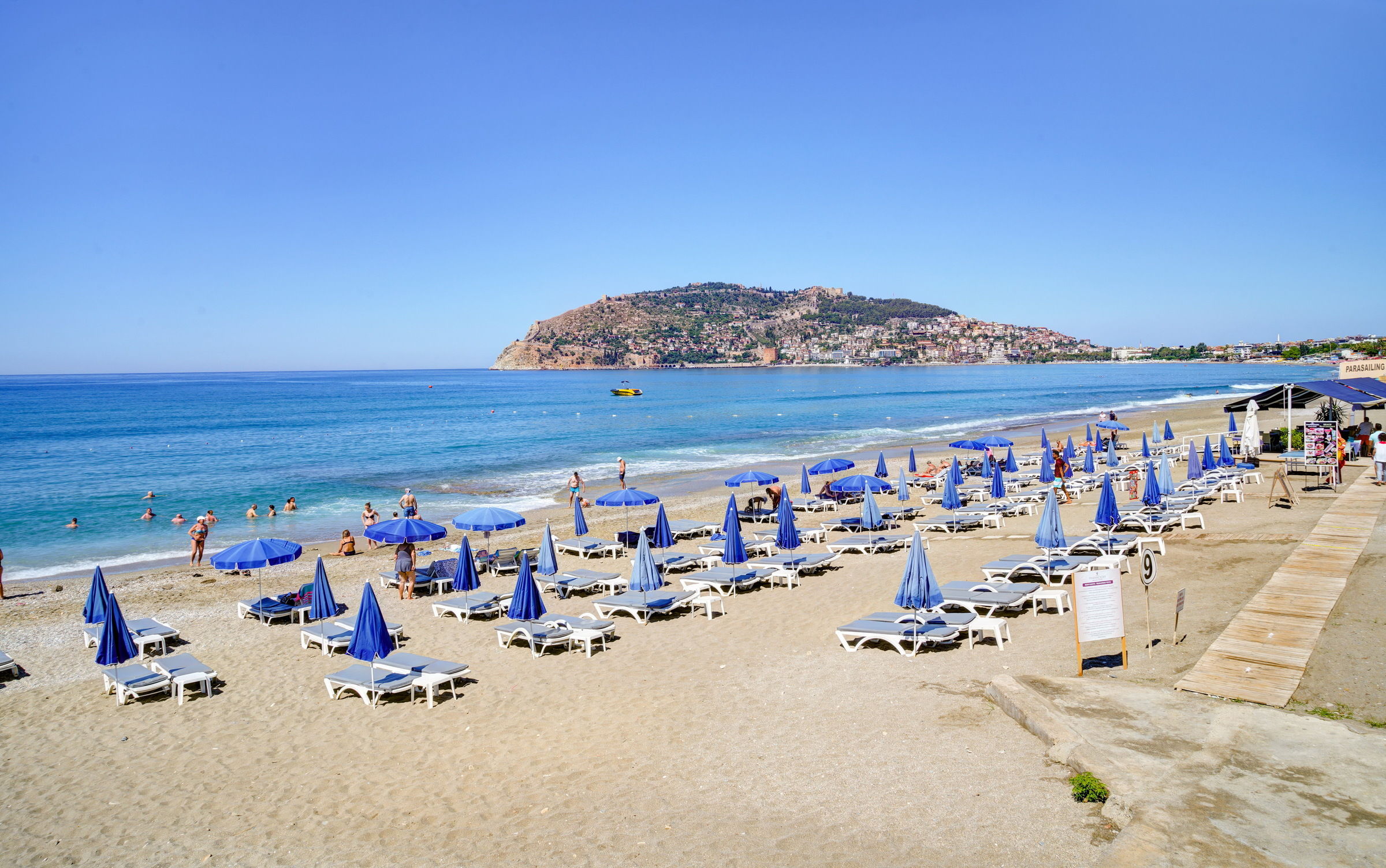 PARADOR BEACH HOTEL