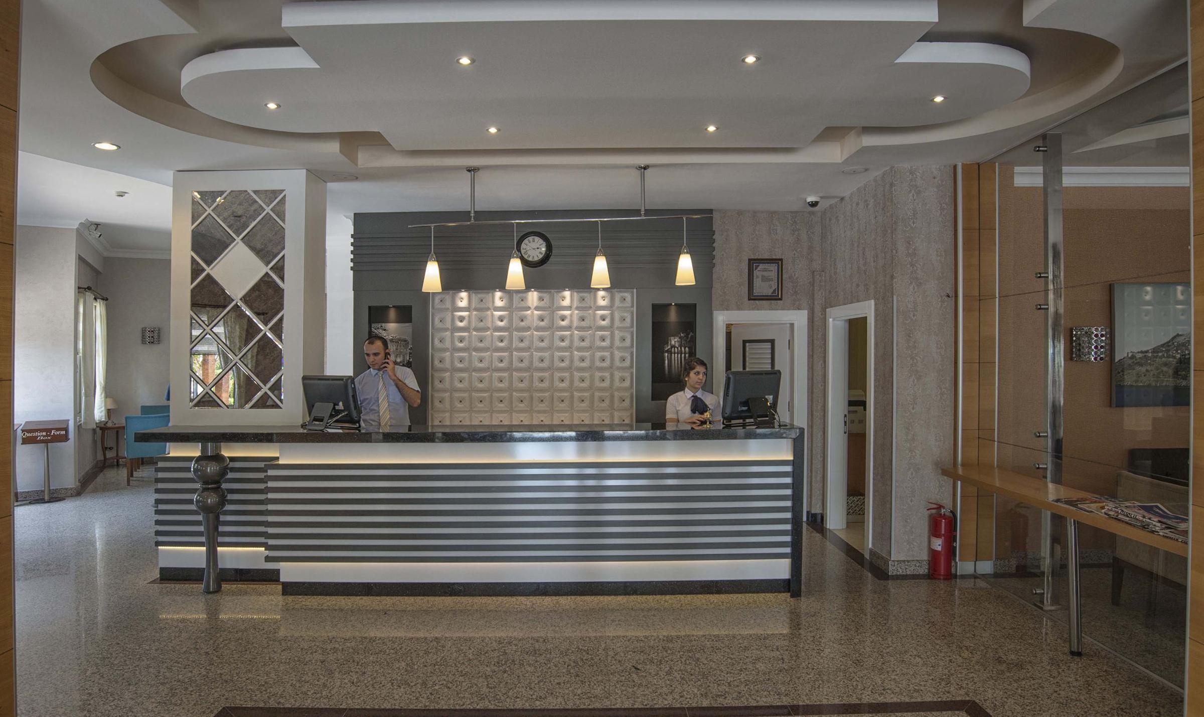 RIVIERA HOTEL