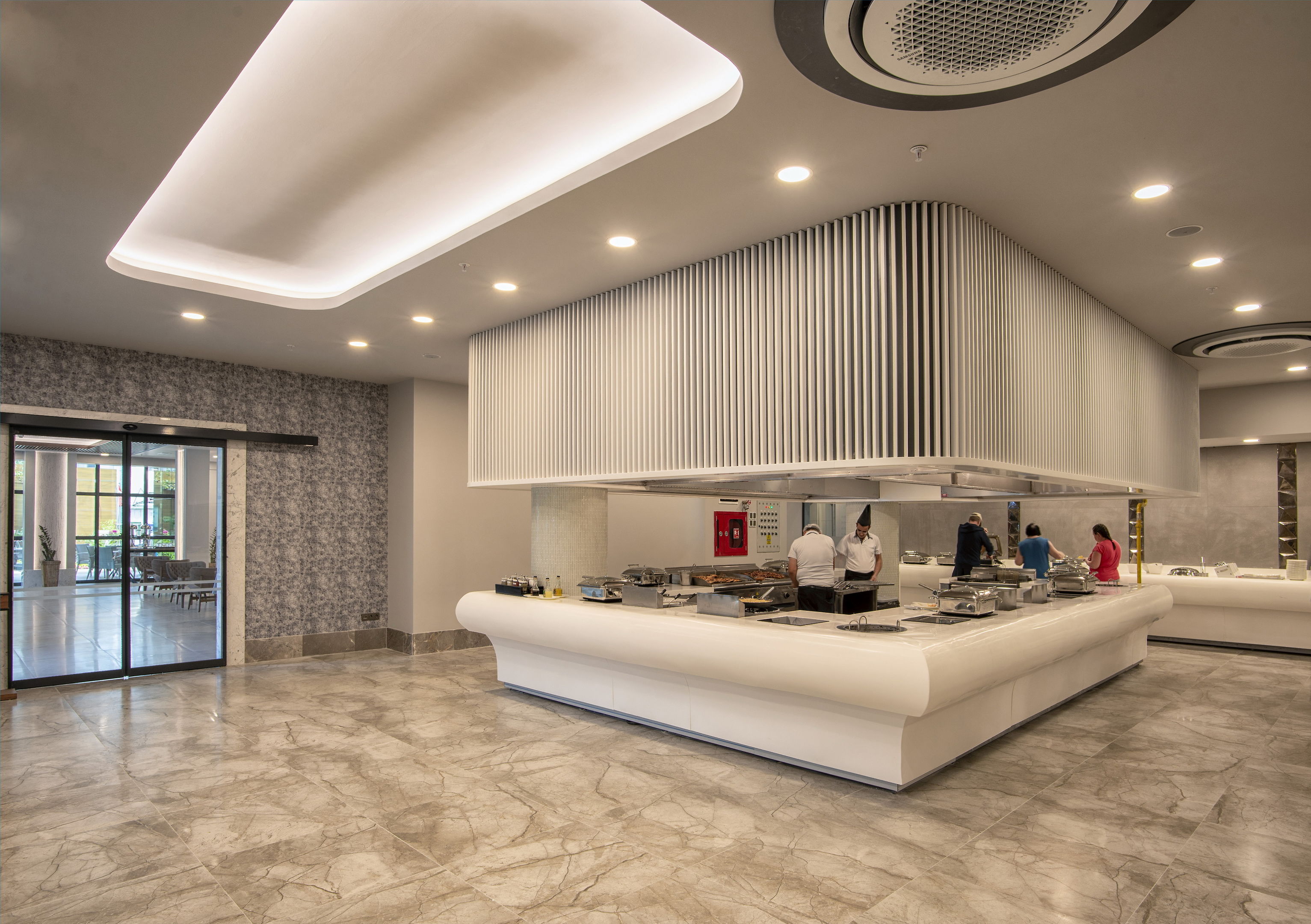 RIVIERA ZEN ADULTS ONLY