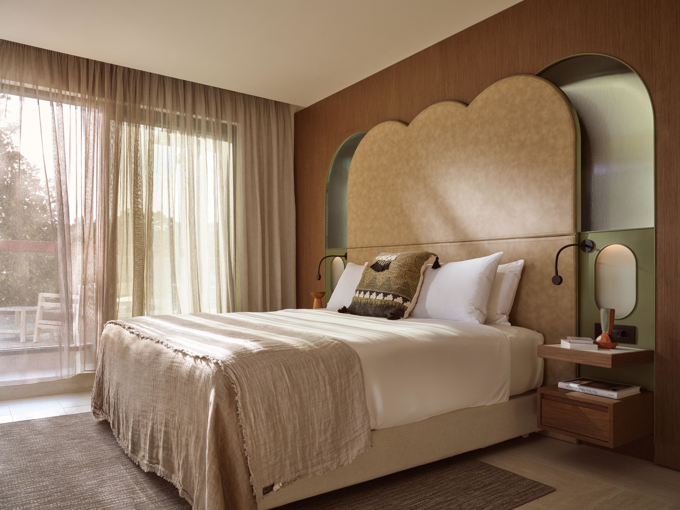 EAGLES PALACE HOTEL