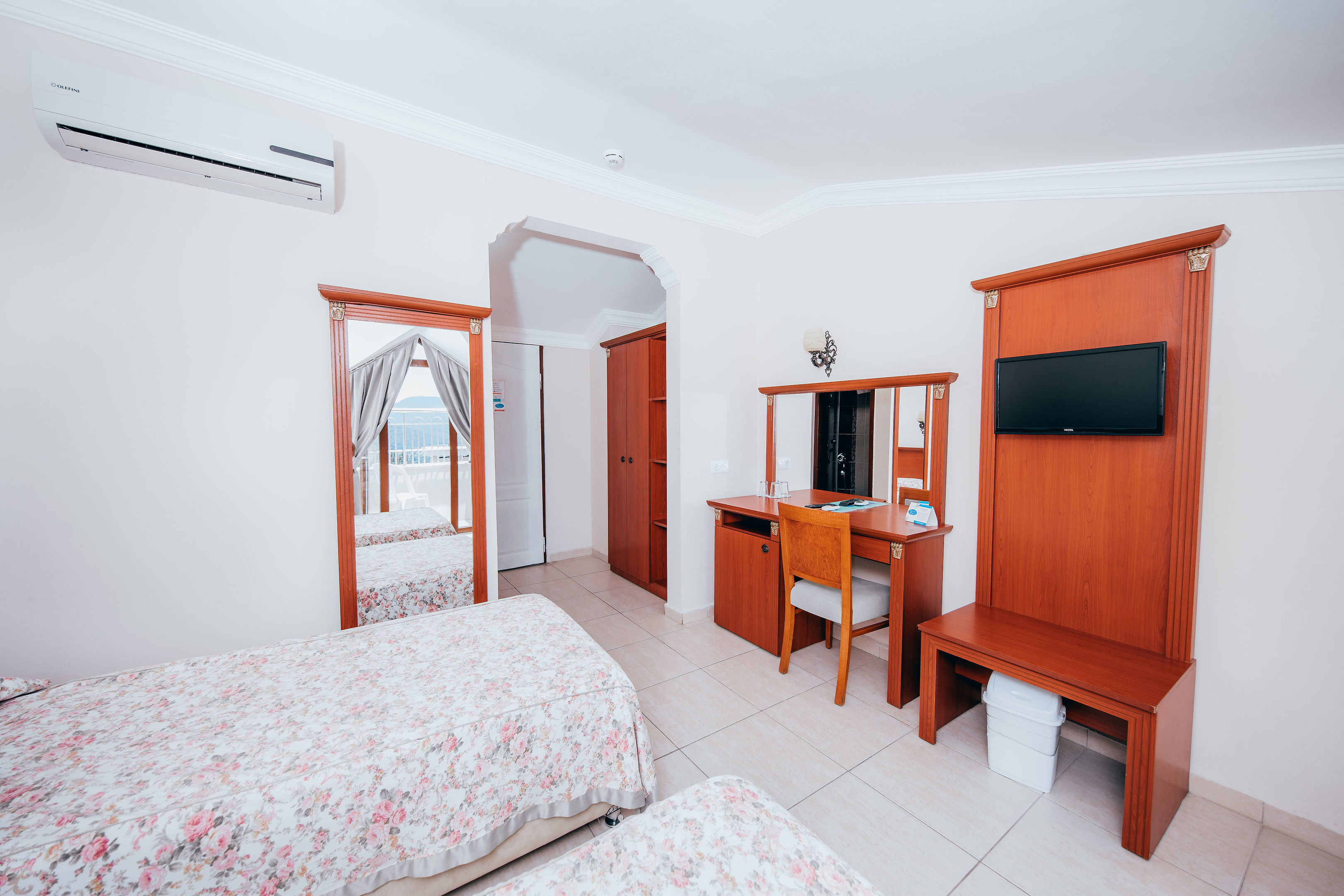 YEL HOLIDAY RESORT