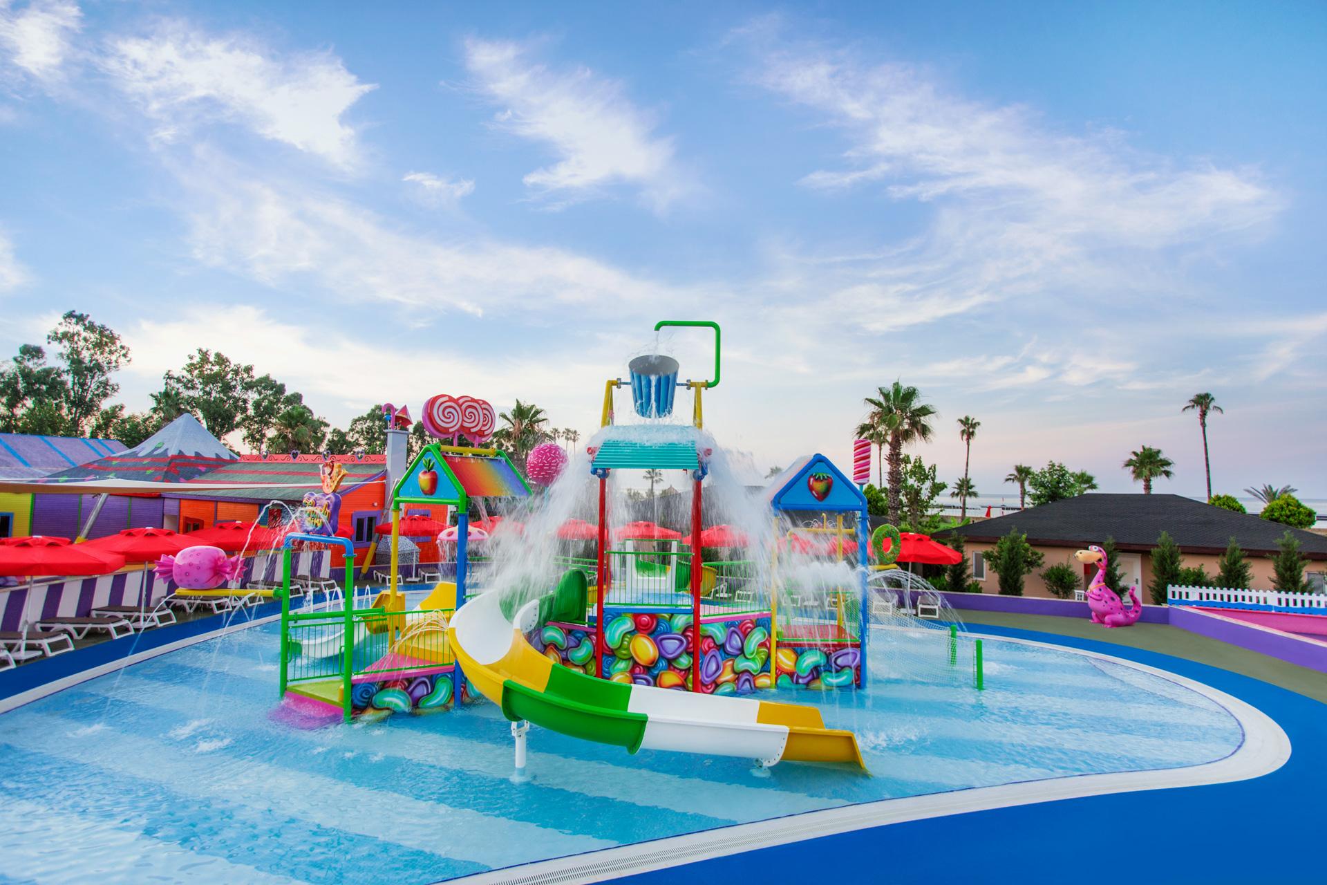 IC HOTELS SANTAI FAMILY RESORT