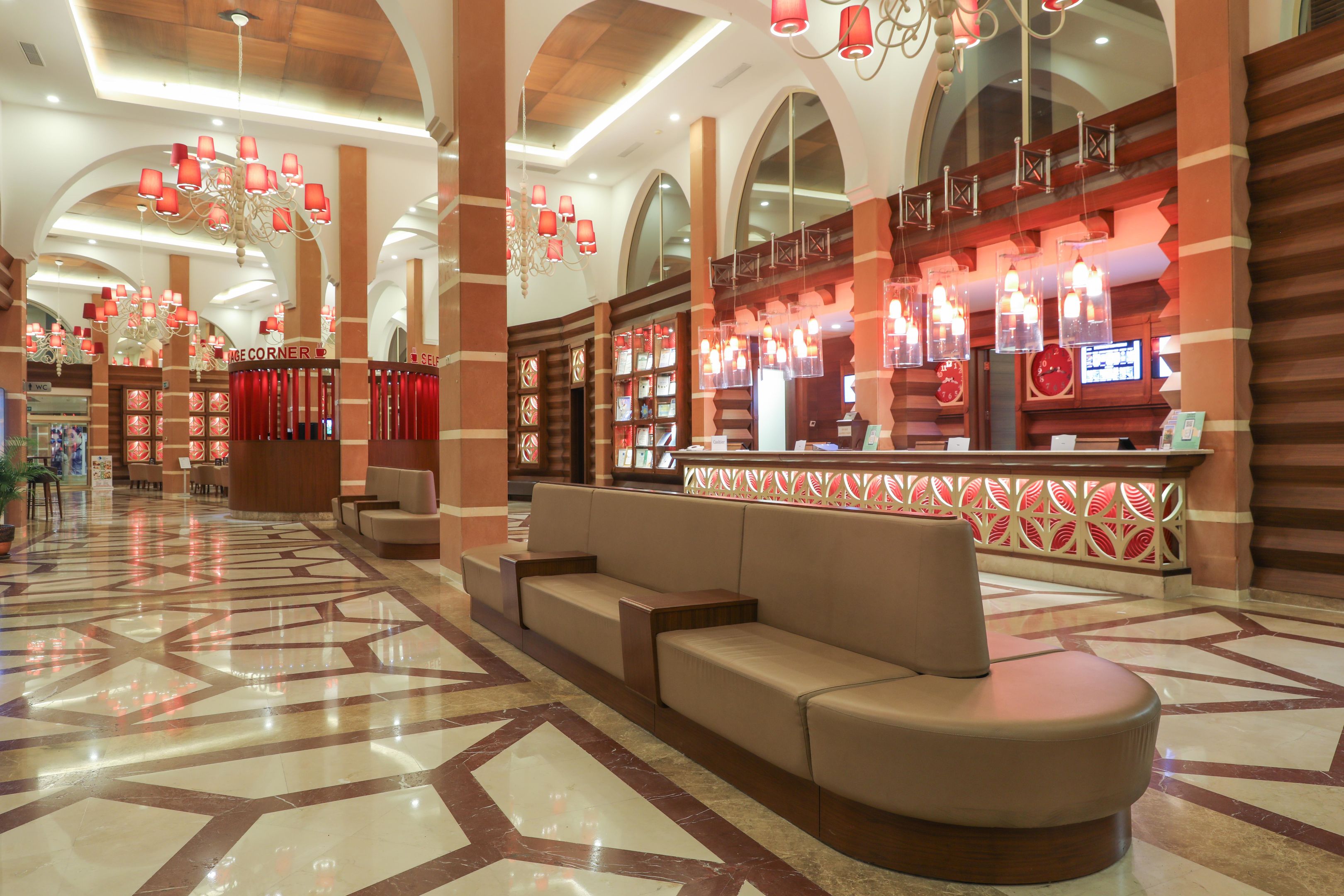 MEGASARAY CLUB BELEK