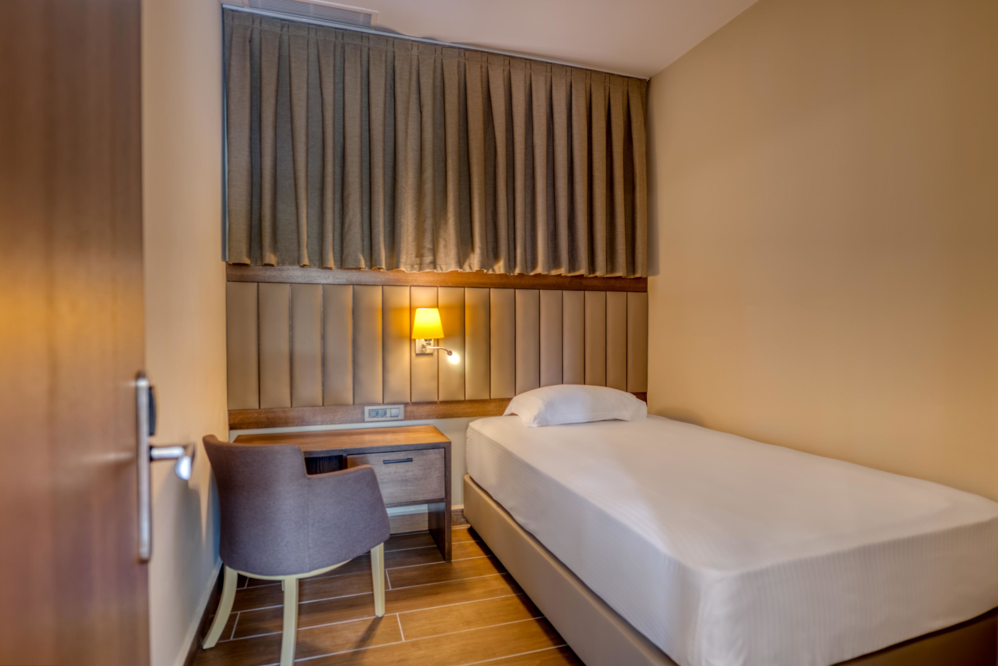 MEGASARAY CLUB BELEK
