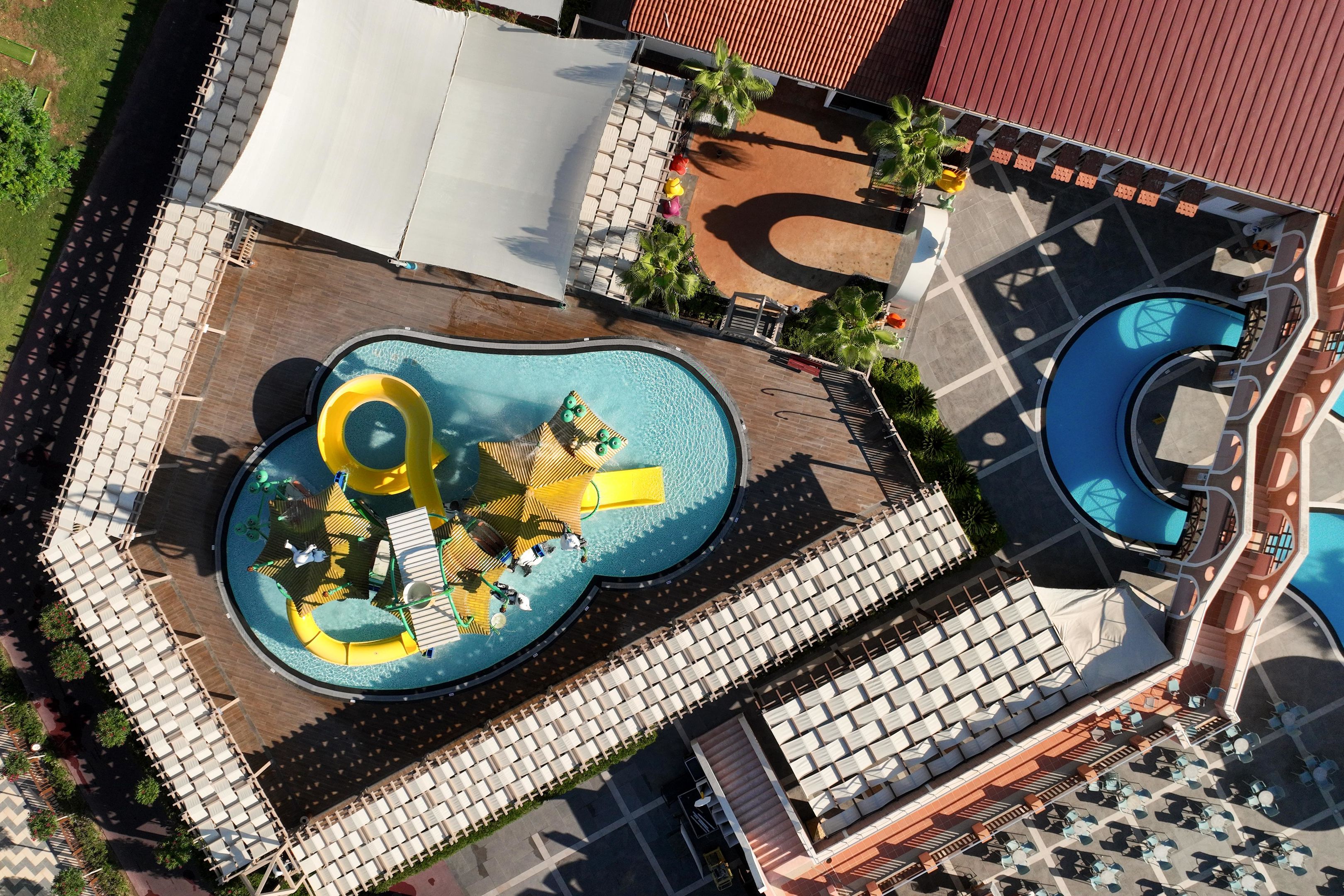 MEGASARAY CLUB BELEK