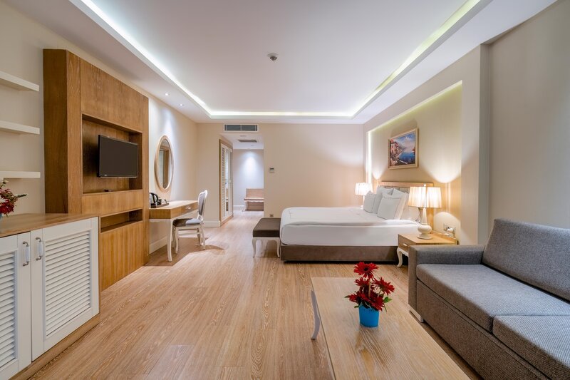 BELLIS DELUXE HOTEL