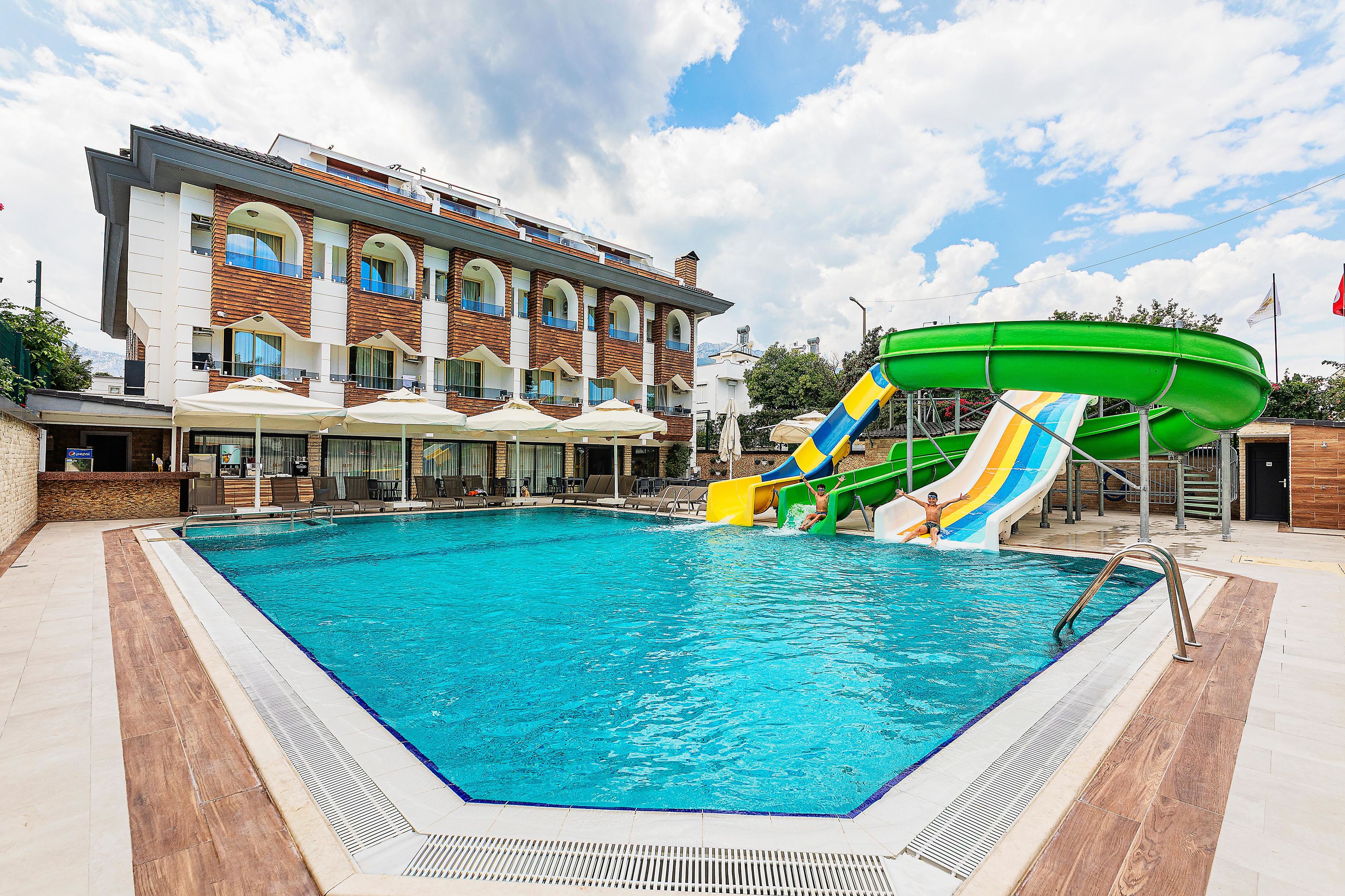 FAME HOTEL