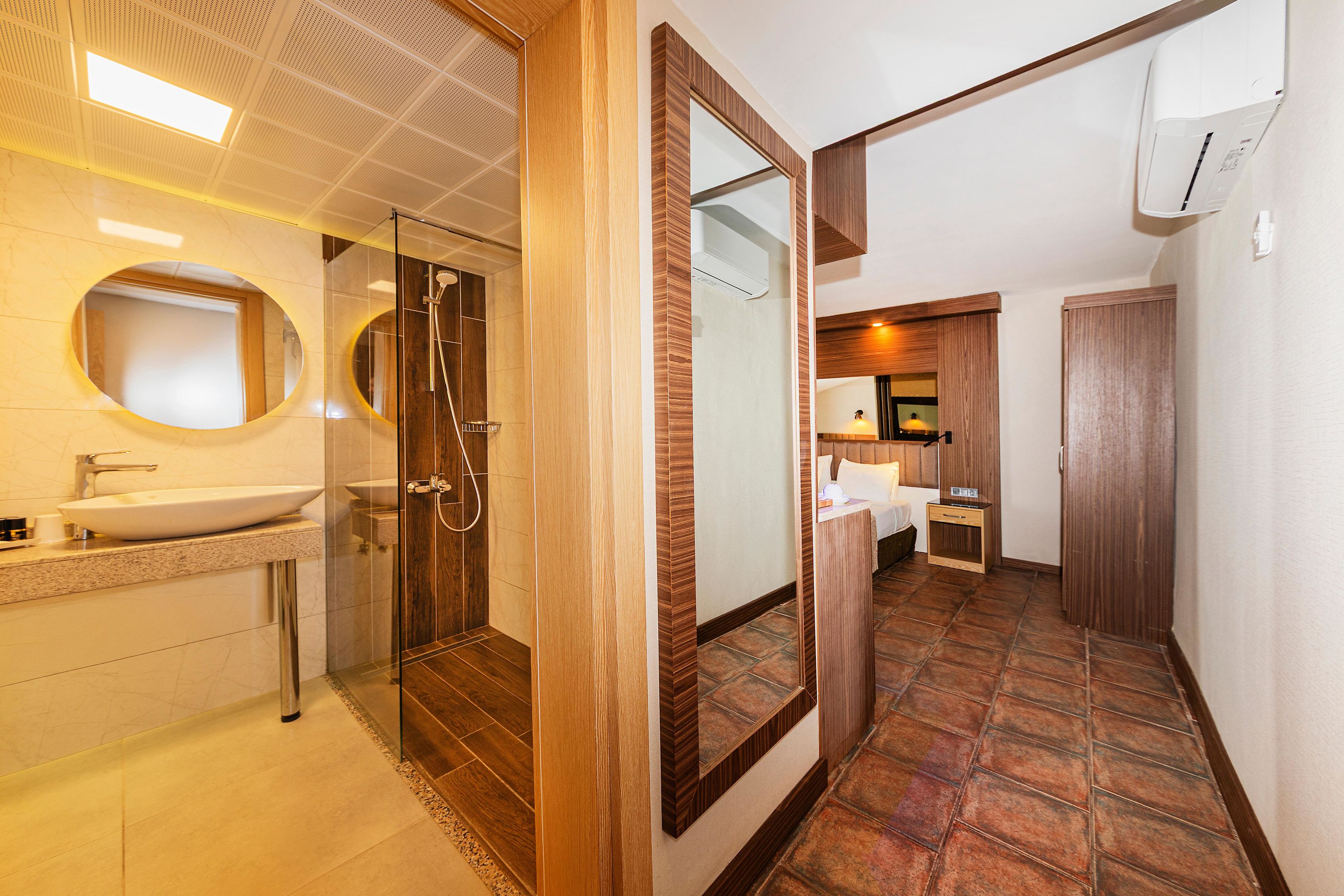 FAME HOTEL