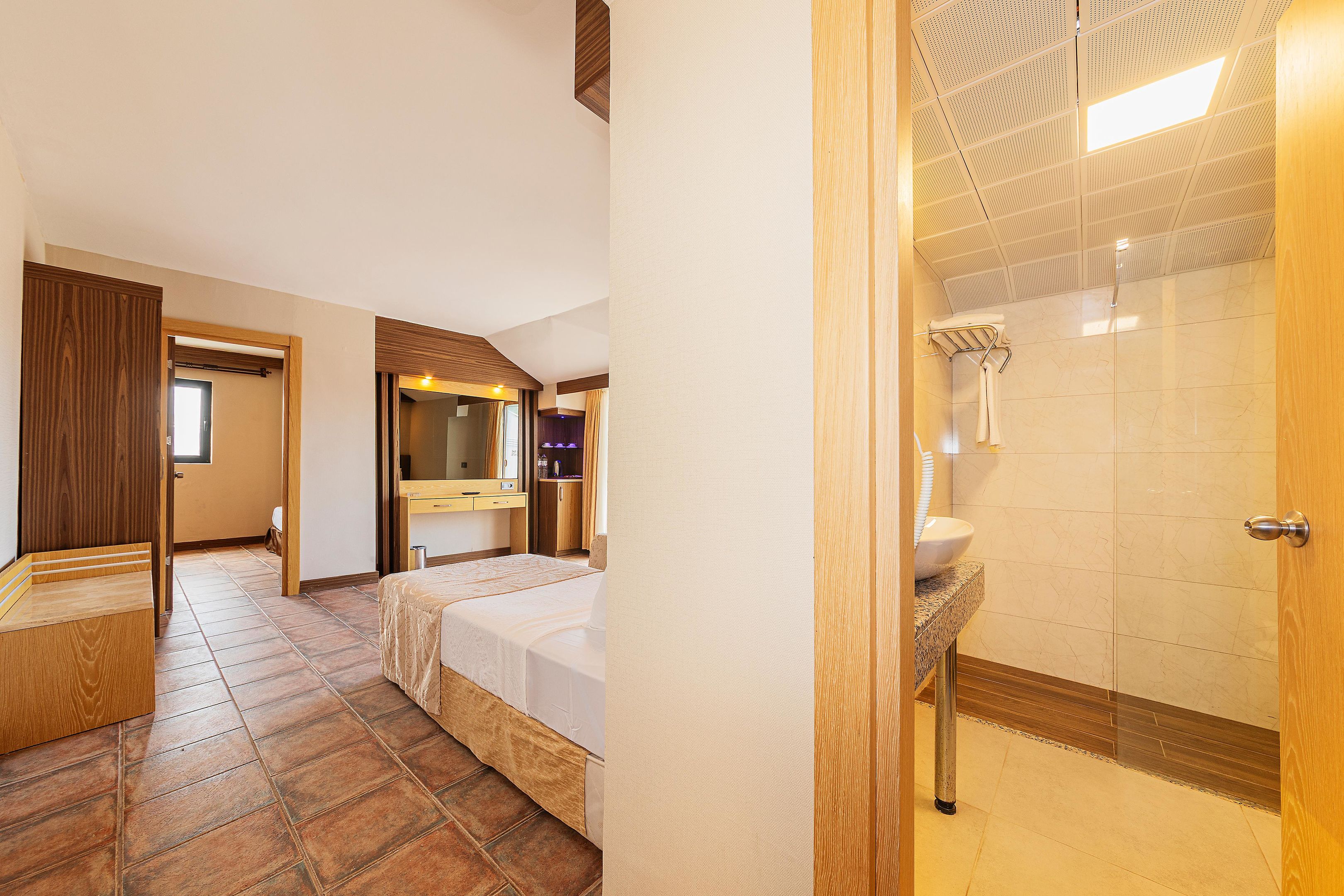 FAME HOTEL
