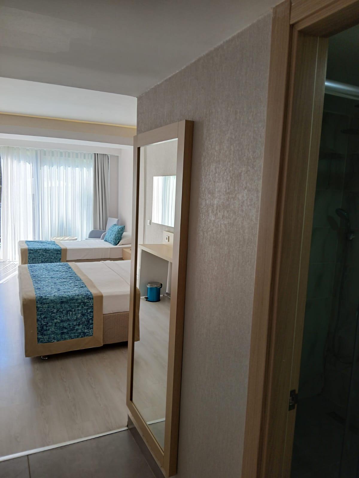 PIRATES PARK RESORT