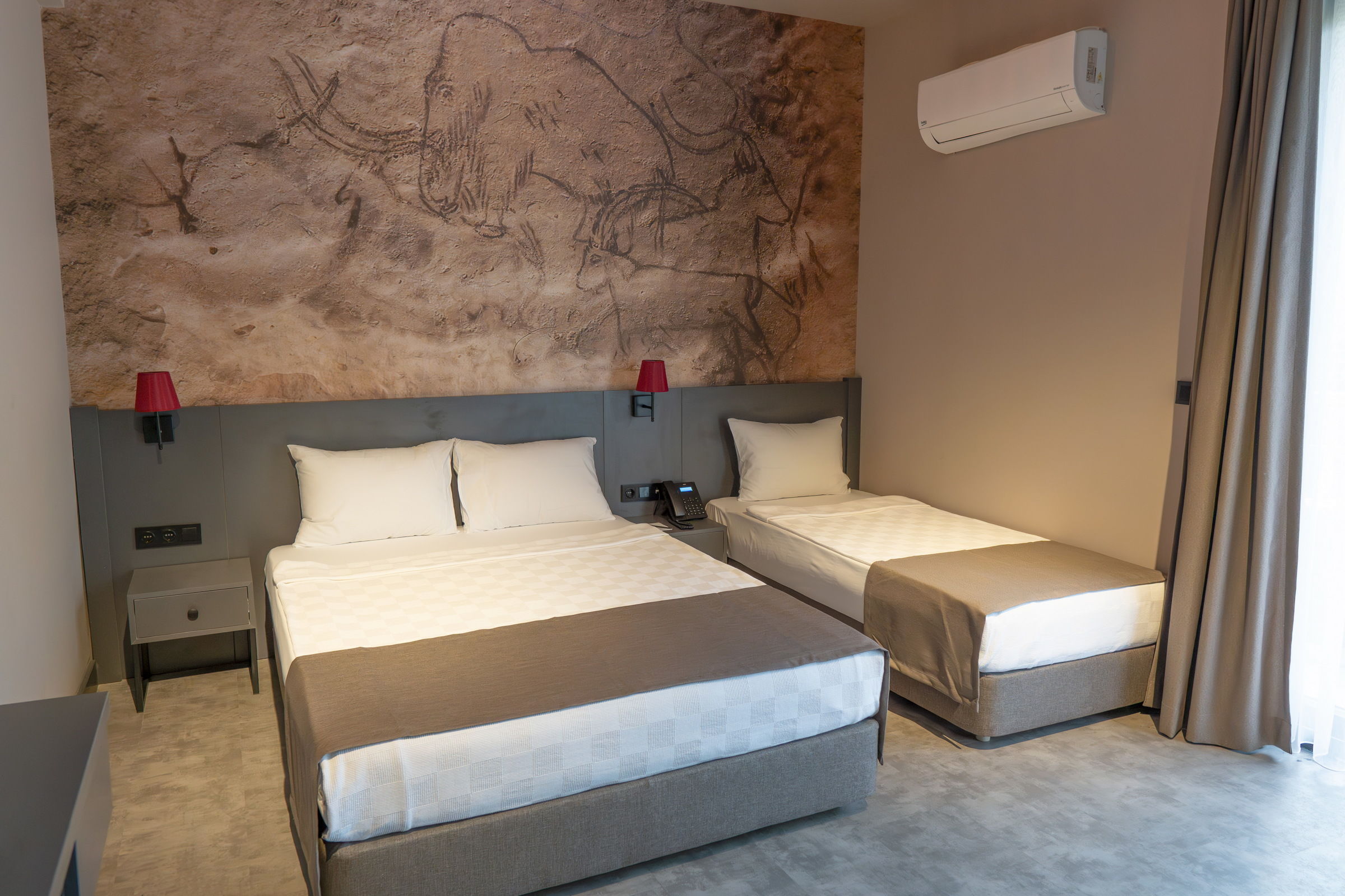 GOLDEN SUN HOTEL