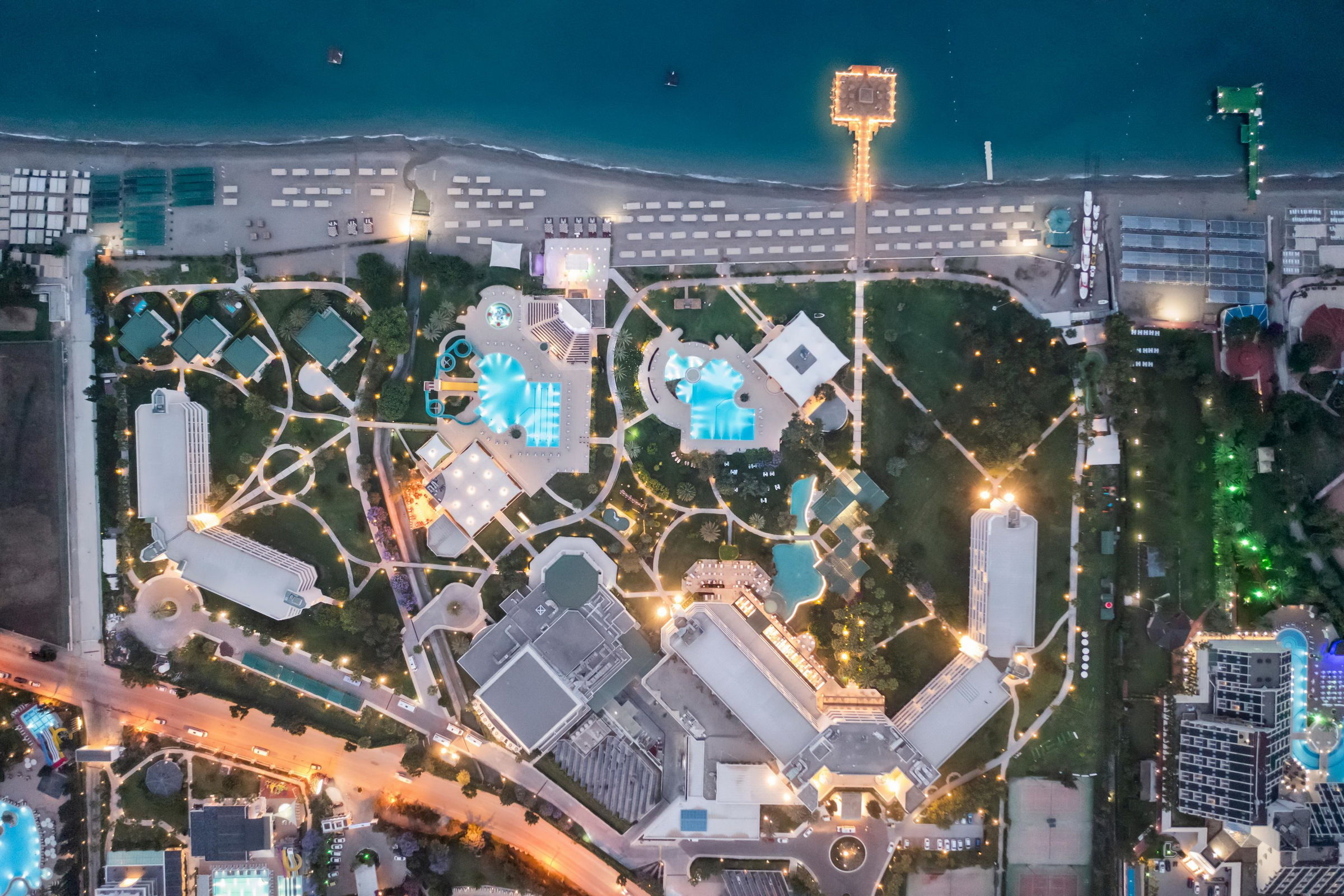MIRAGE PARK RESORT