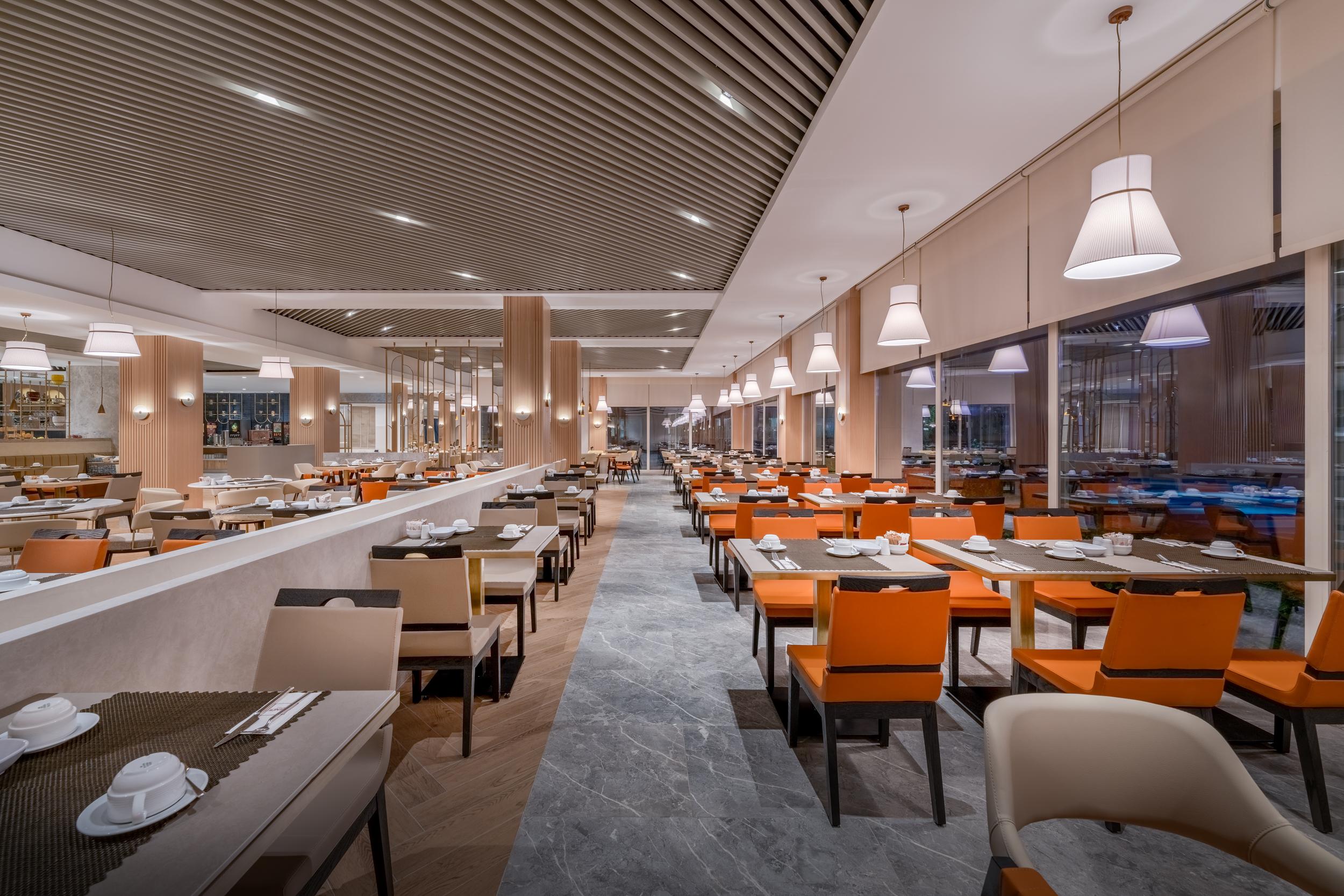 TRENDY PALM BEACH