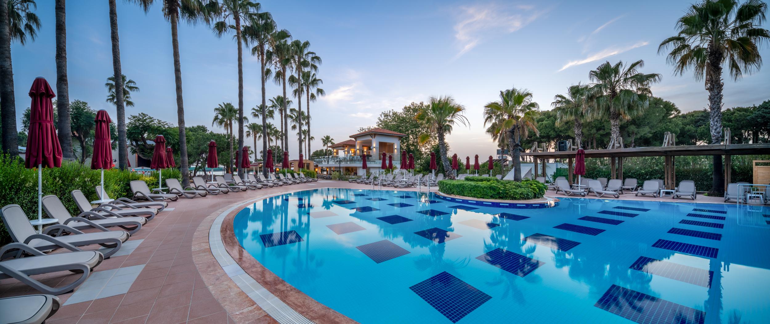 TRENDY PALM BEACH
