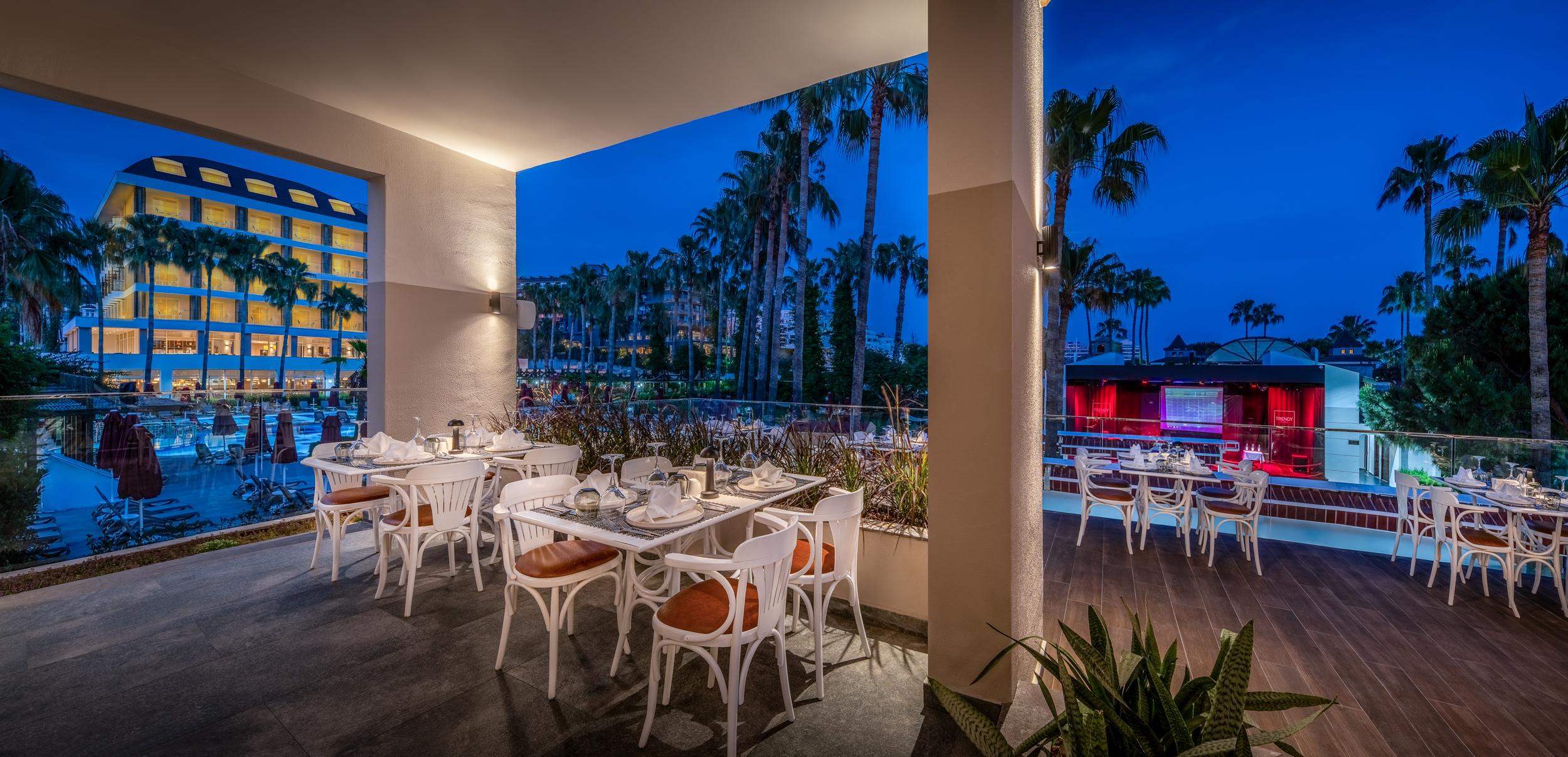 TRENDY PALM BEACH