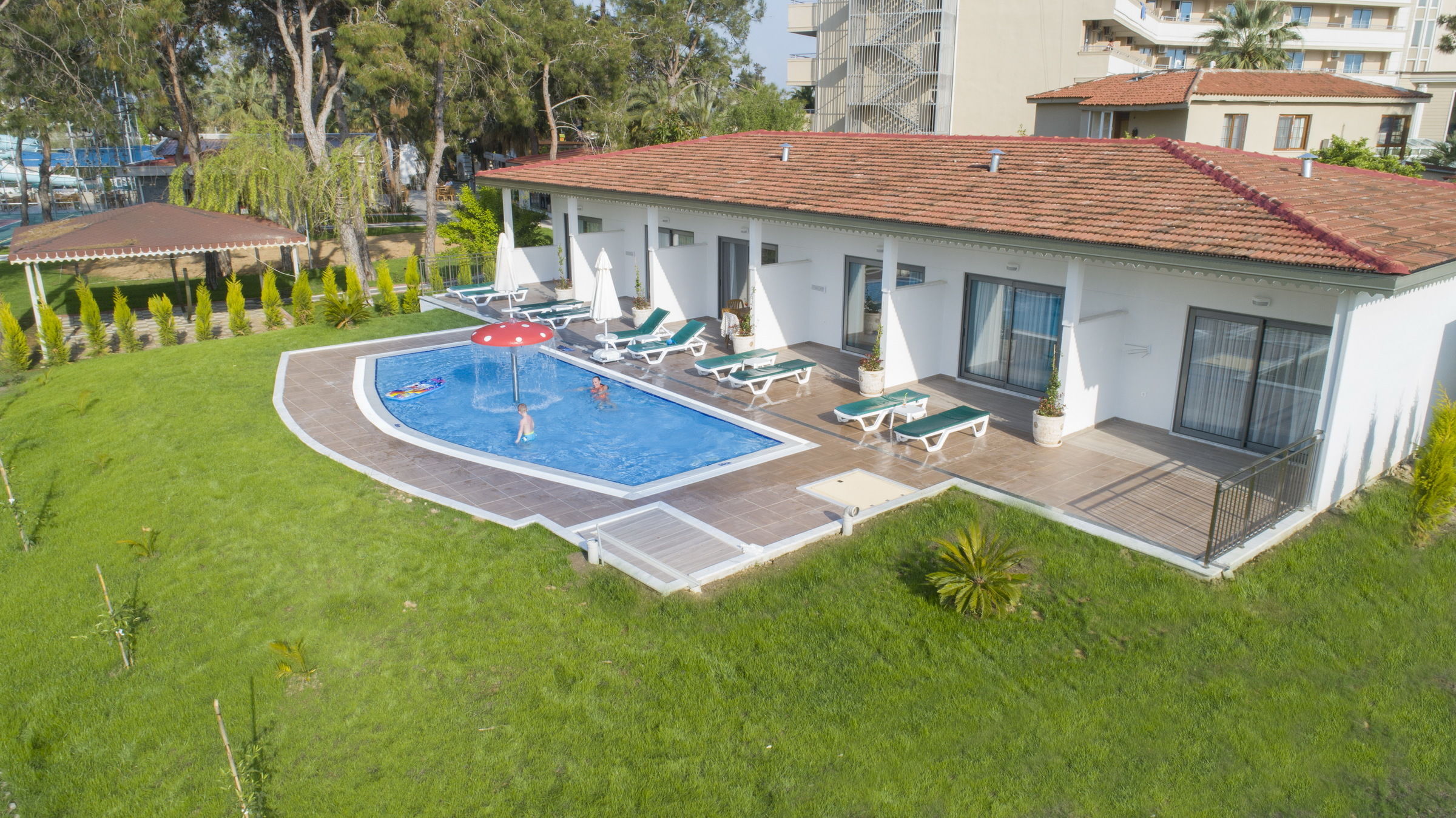 LINDA RESORT HOTEL