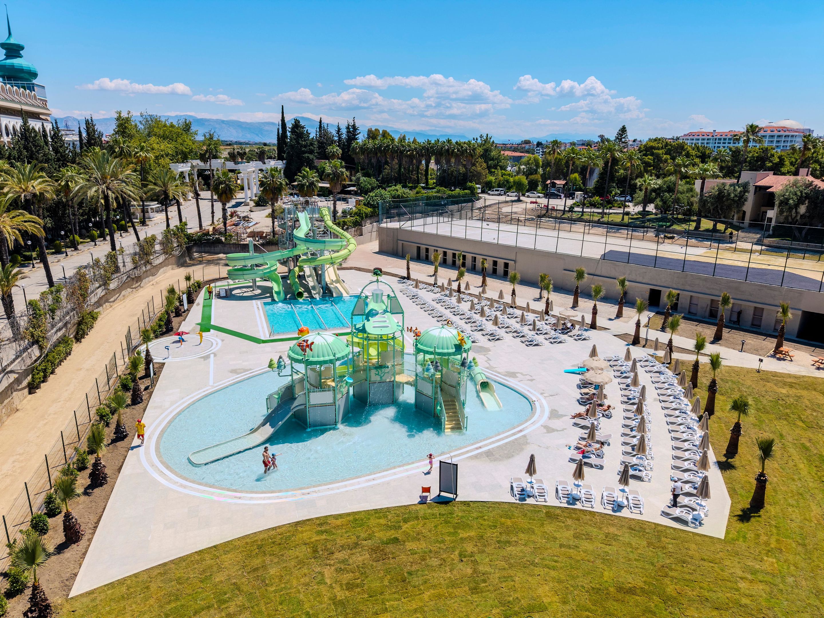 MELAS RESORT