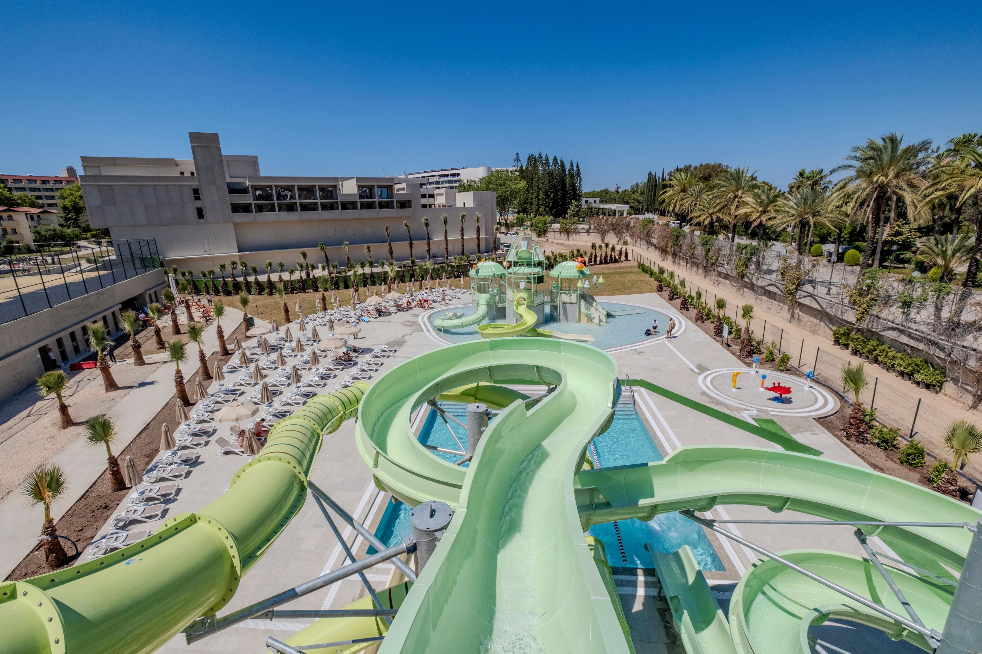 MELAS RESORT