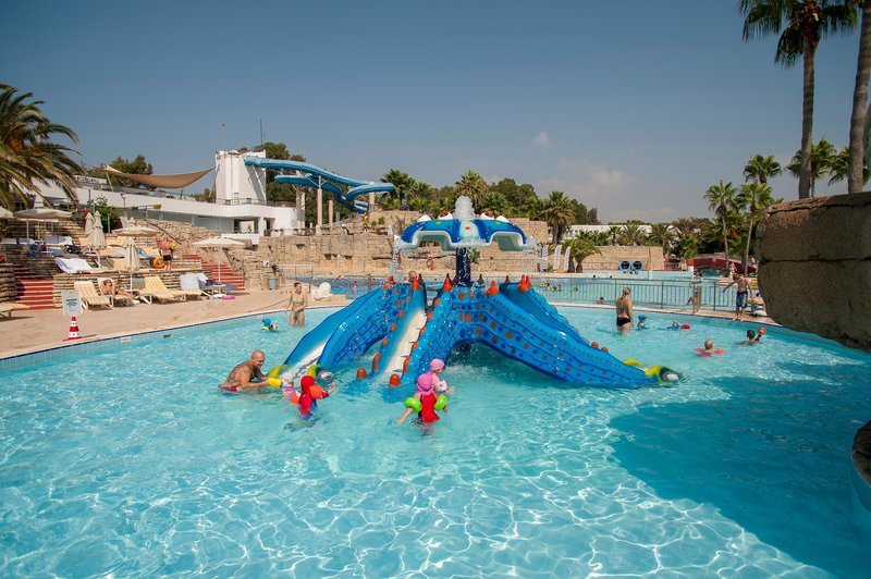 MONACHUS FAMILY RESORT SORGUN (Ex. Seven Seas Hotel Blue)