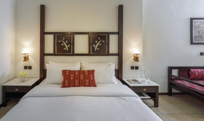 SIMANTRO BEACH HOTEL