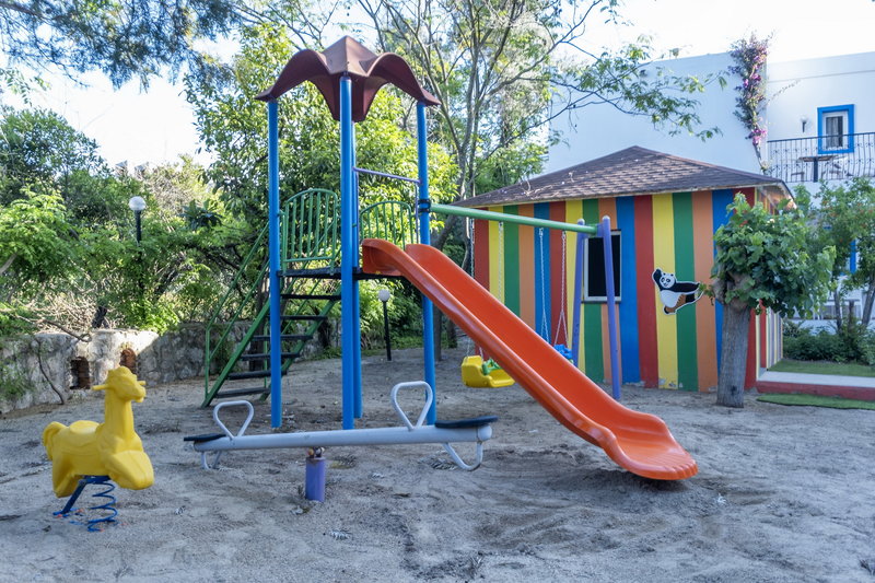 PALOMA FAMILY CLUB