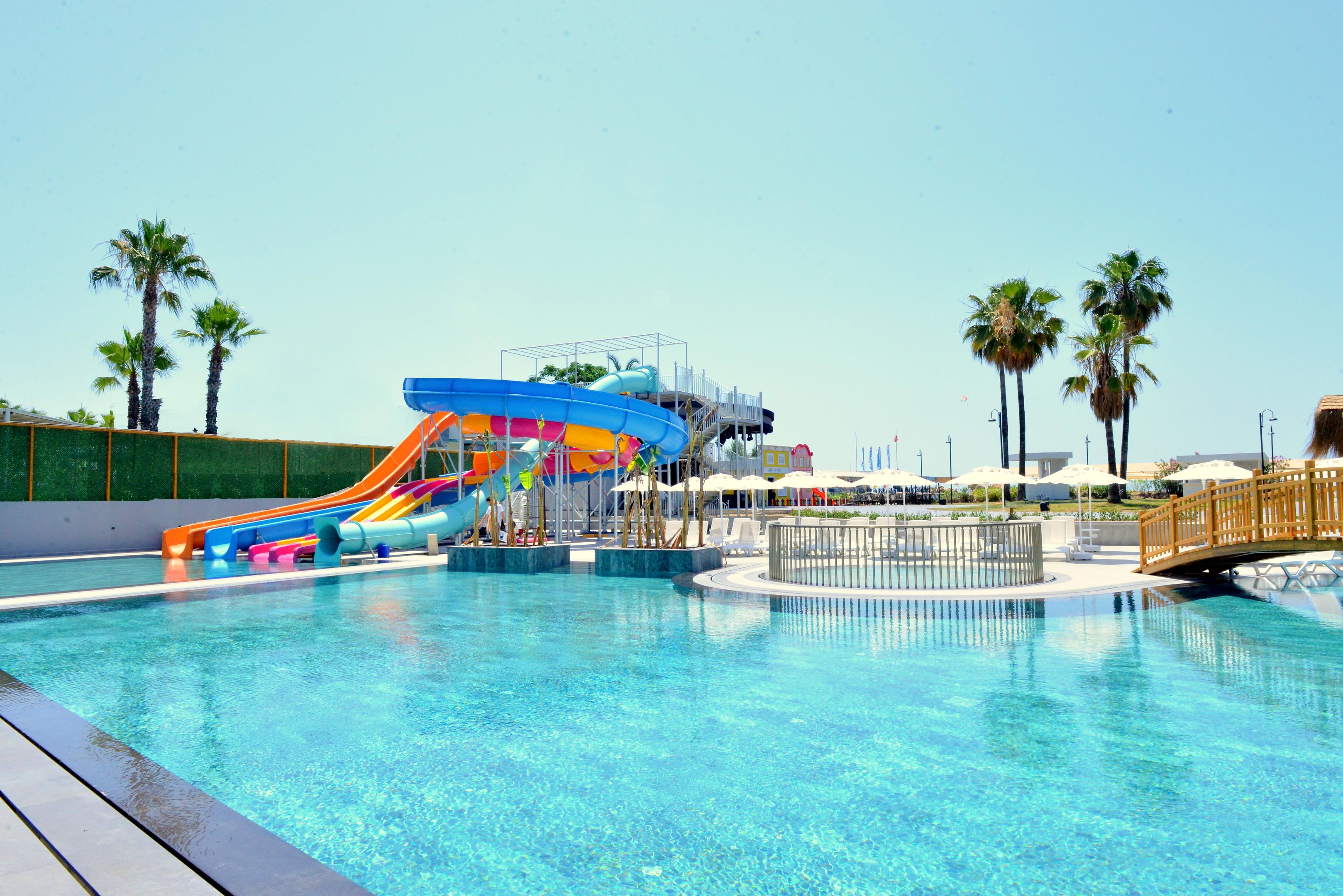 LUNA VISTA HOTEL