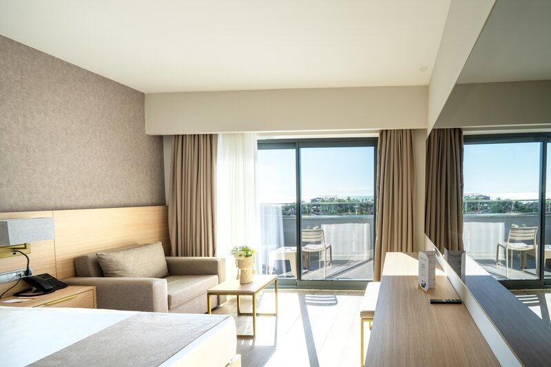 LUNA VISTA HOTEL