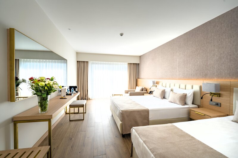 LUNA VISTA HOTEL