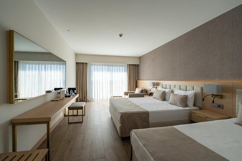 LUNA VISTA HOTEL