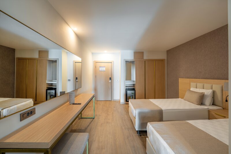 LUNA VISTA HOTEL