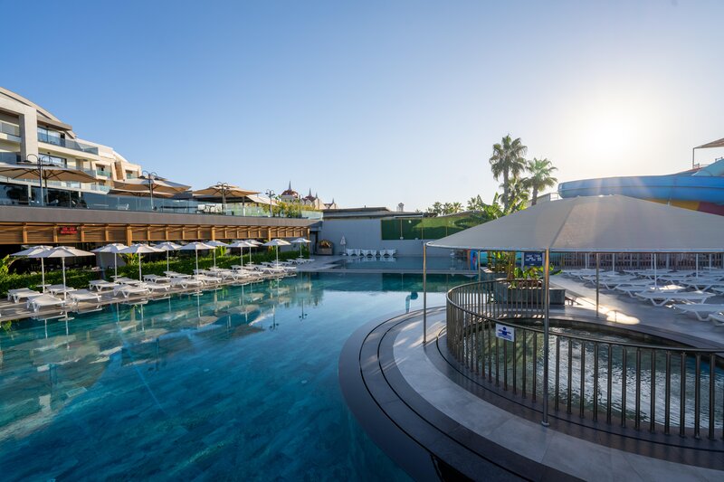LUNA VISTA HOTEL