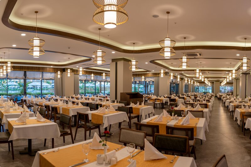 LUNA VISTA HOTEL