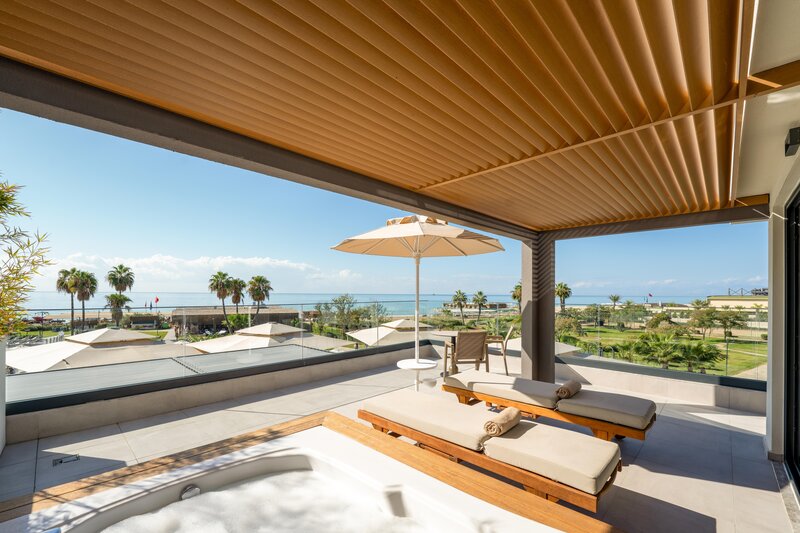 LUNA VISTA HOTEL