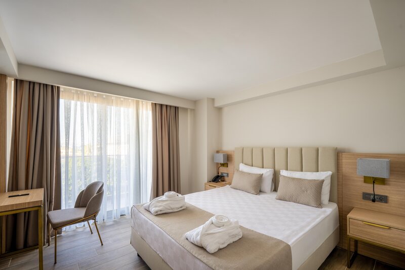 LUNA VISTA HOTEL