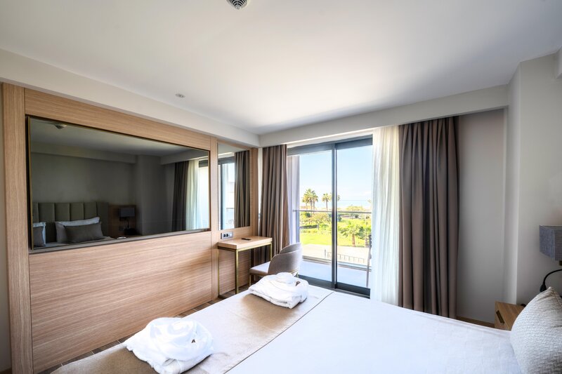 LUNA VISTA HOTEL