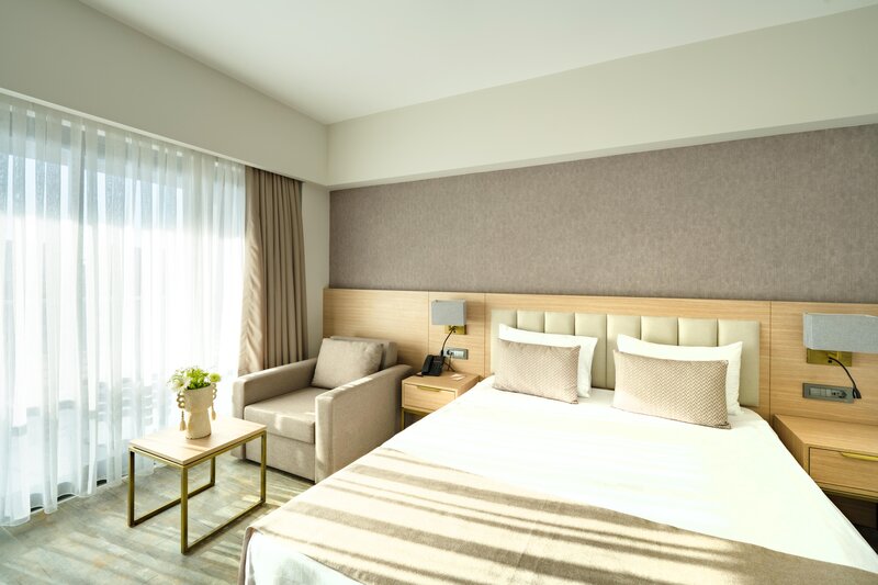 LUNA VISTA HOTEL