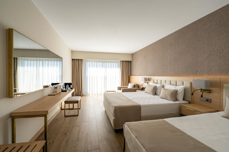 LUNA VISTA HOTEL