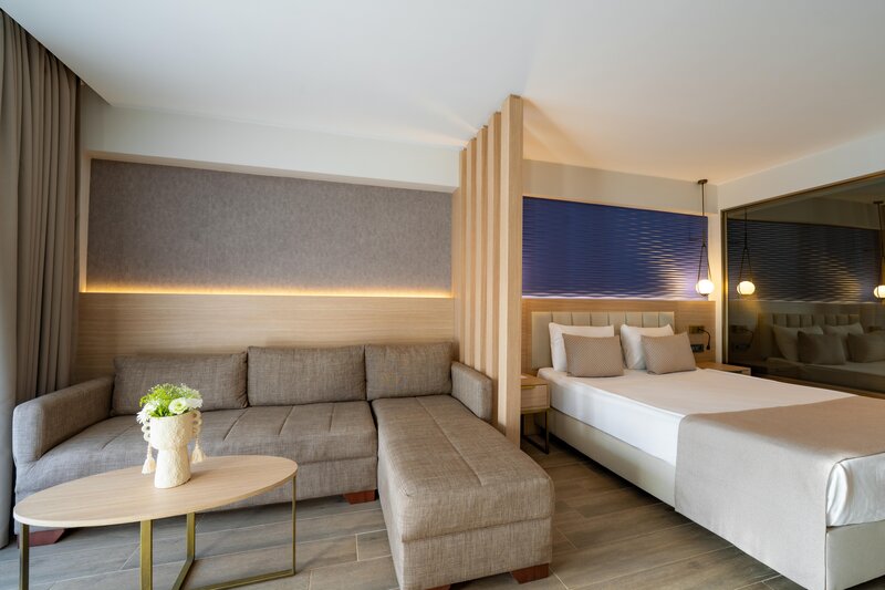 LUNA VISTA HOTEL