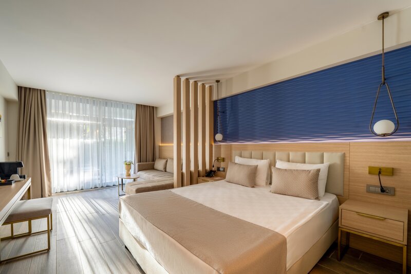 LUNA VISTA HOTEL