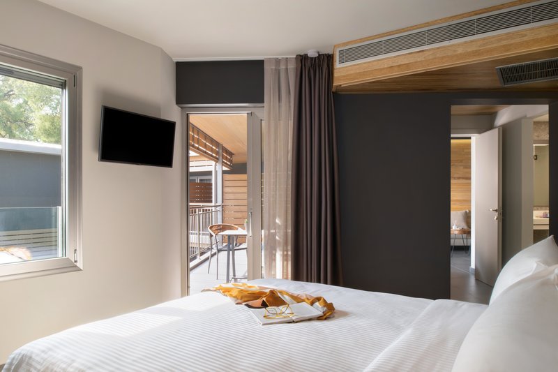 BLUE DOLPHIN HOTEL